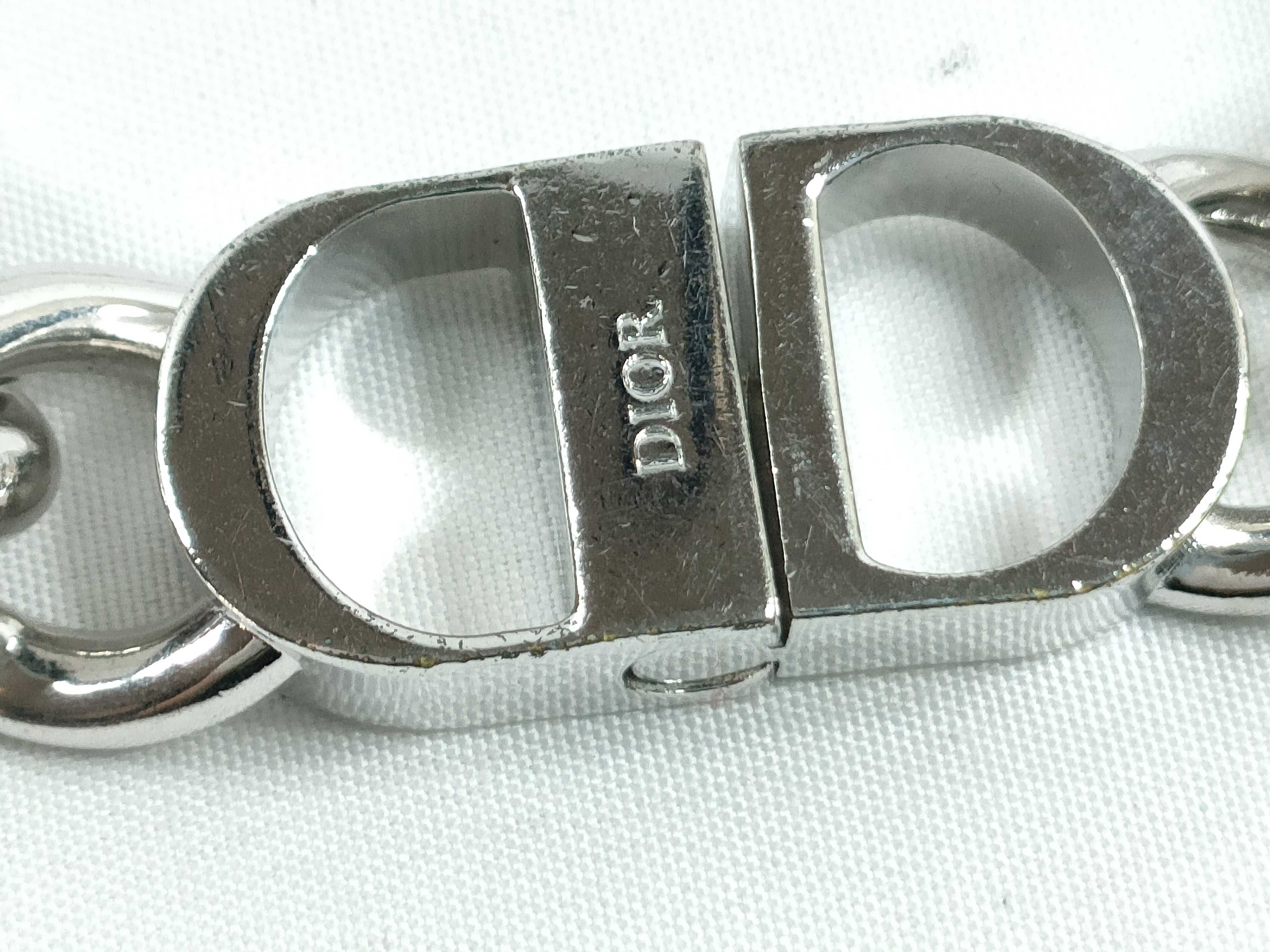 necklace — view 3