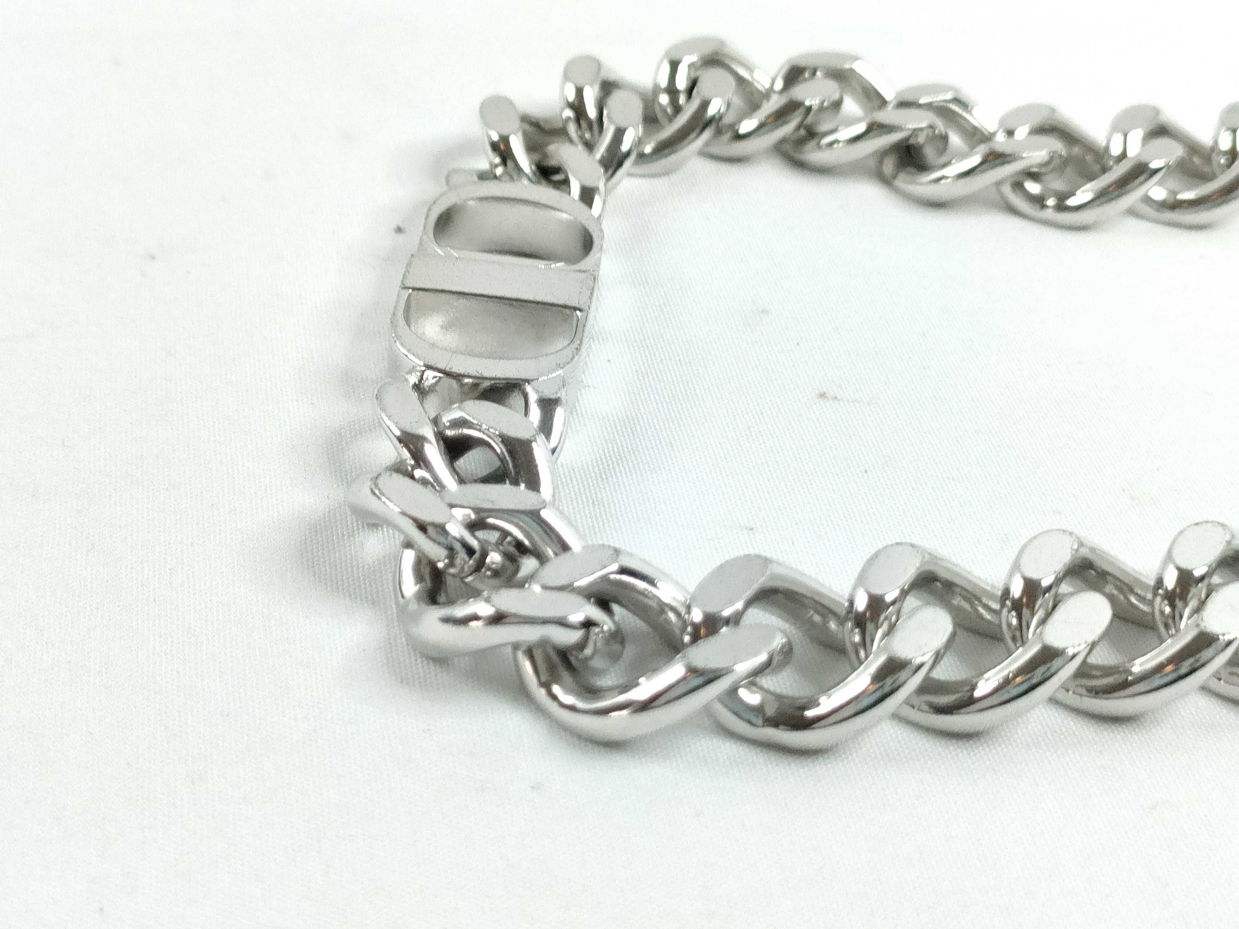necklace — view 4