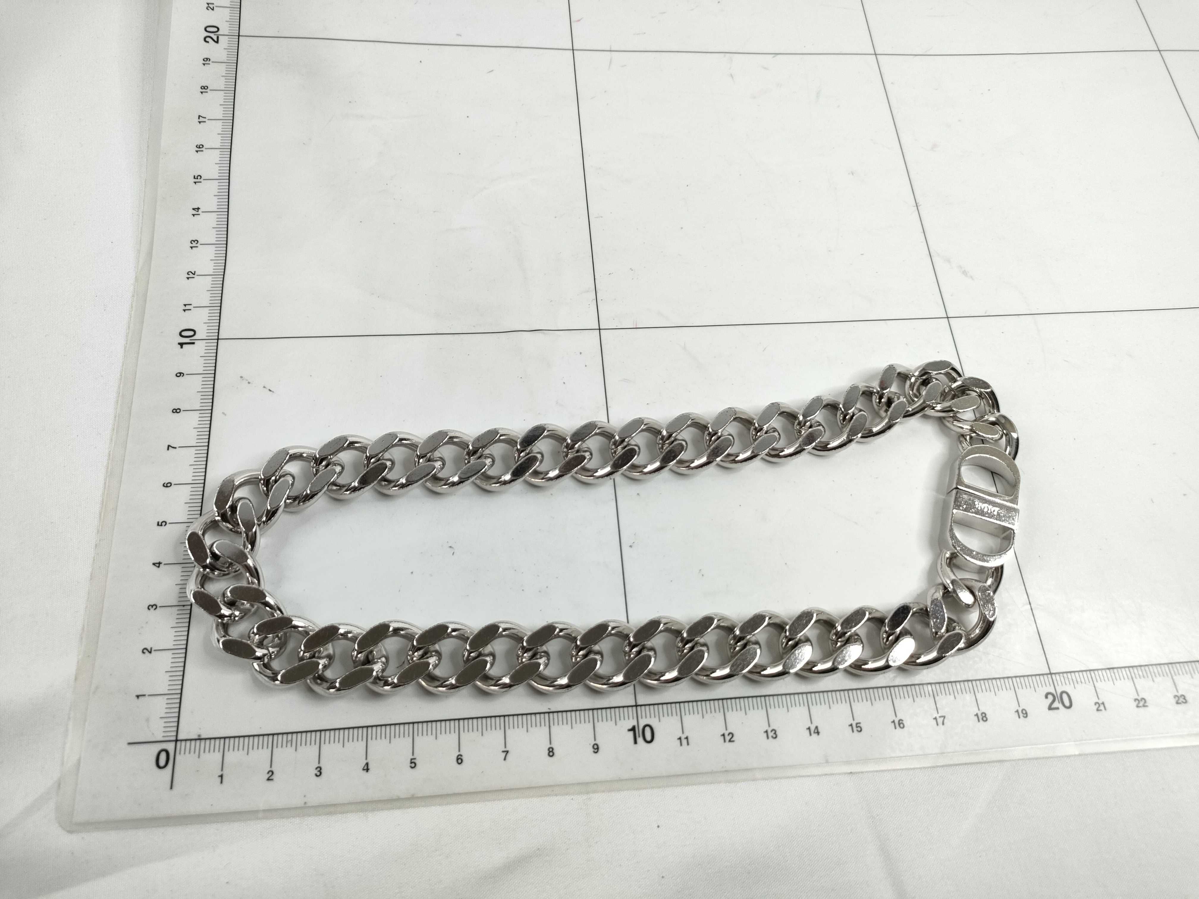necklace — view 9
