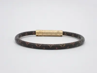 LV Push-up Wrist circumference approximately 18cm