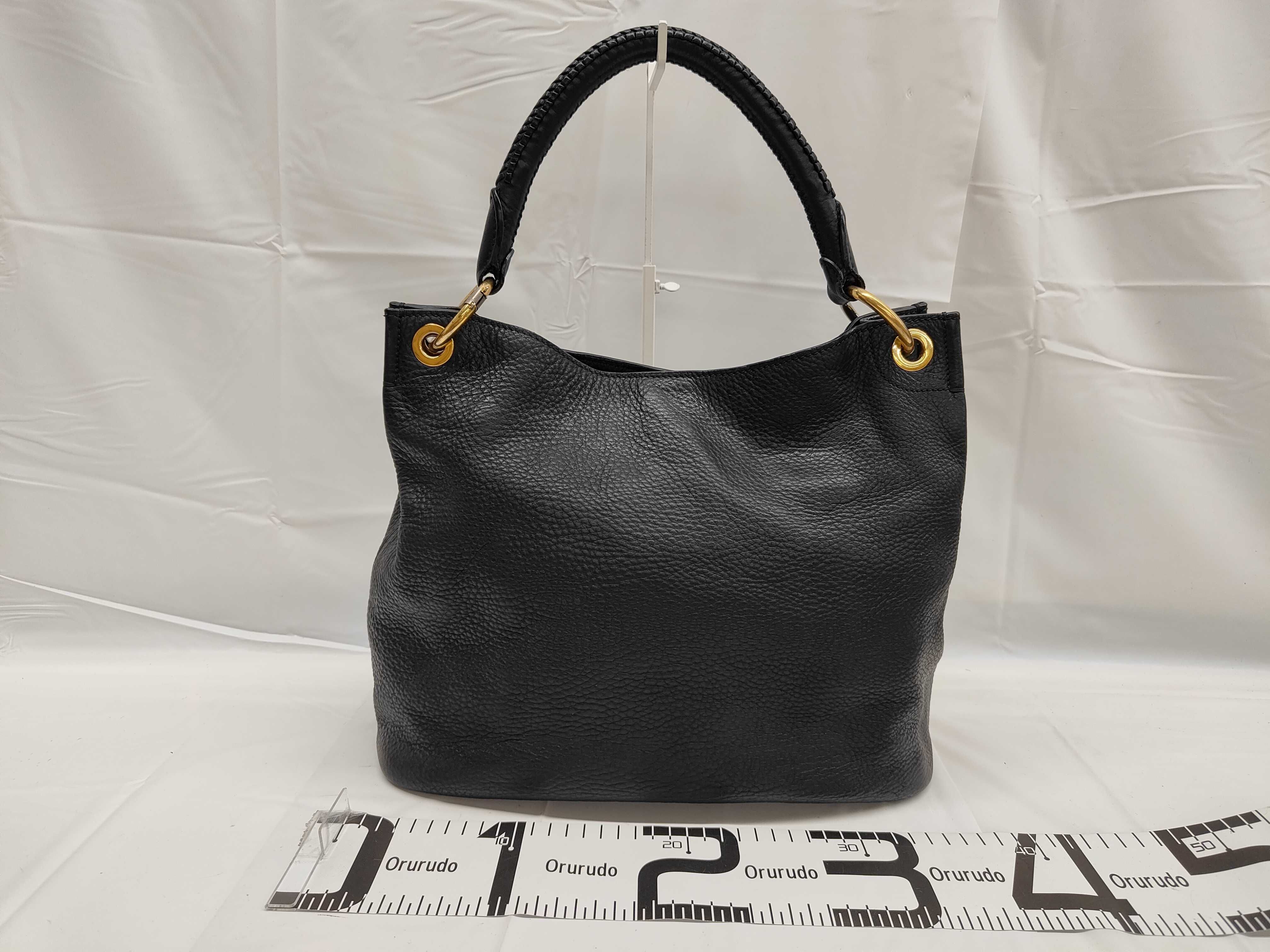 Vitello Daino One-Handle Hobo Shoulder Bag (Handbag) — view 2