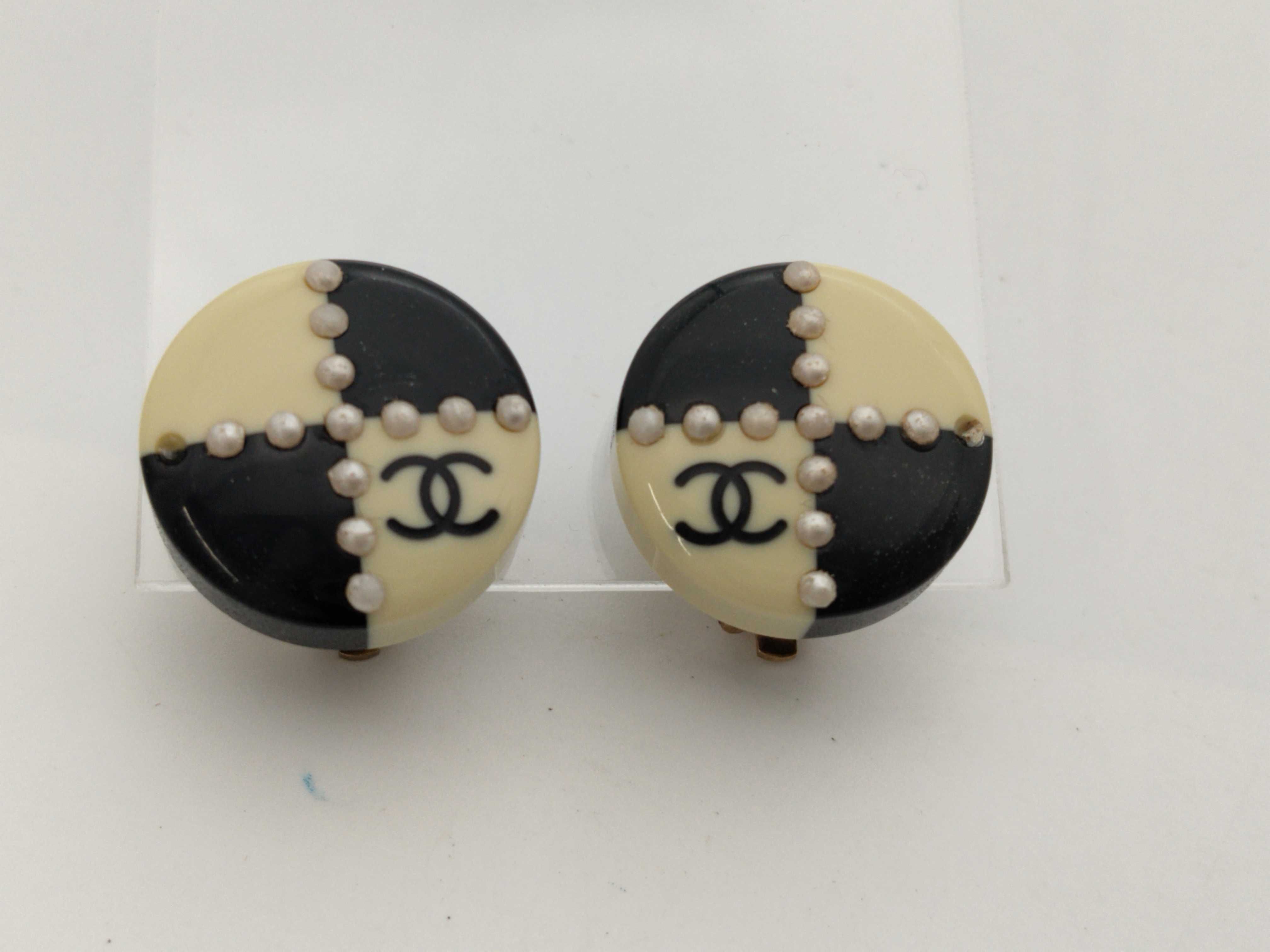 Coco Mark 02A Faux Pearl Earrings