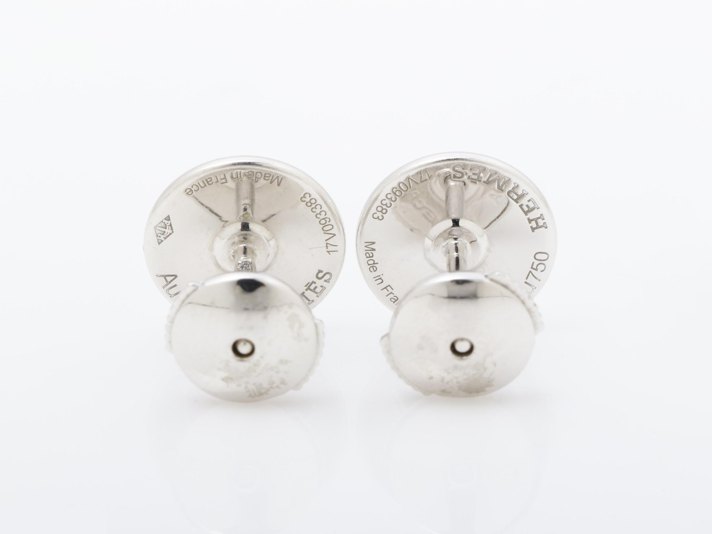 Sellier Earrings, 750WG, 3.3g — view 4
