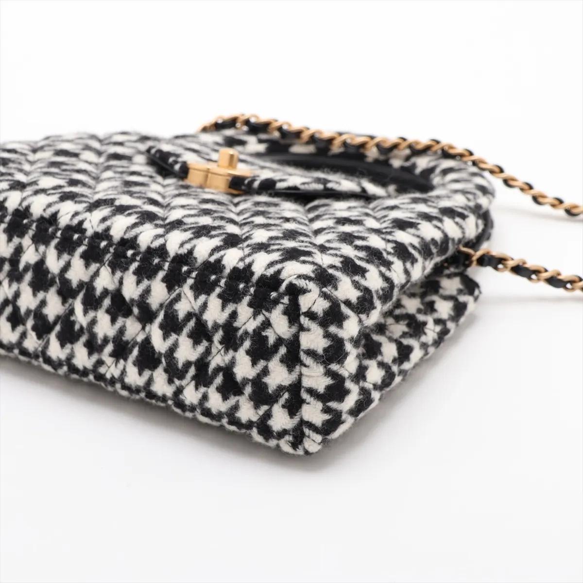Matelassé Wool 2-Way Shoulder Bag, Houndstooth Pattern, Black x White, Gold Hardware, C2HHKJK1, Random Plate — view 3