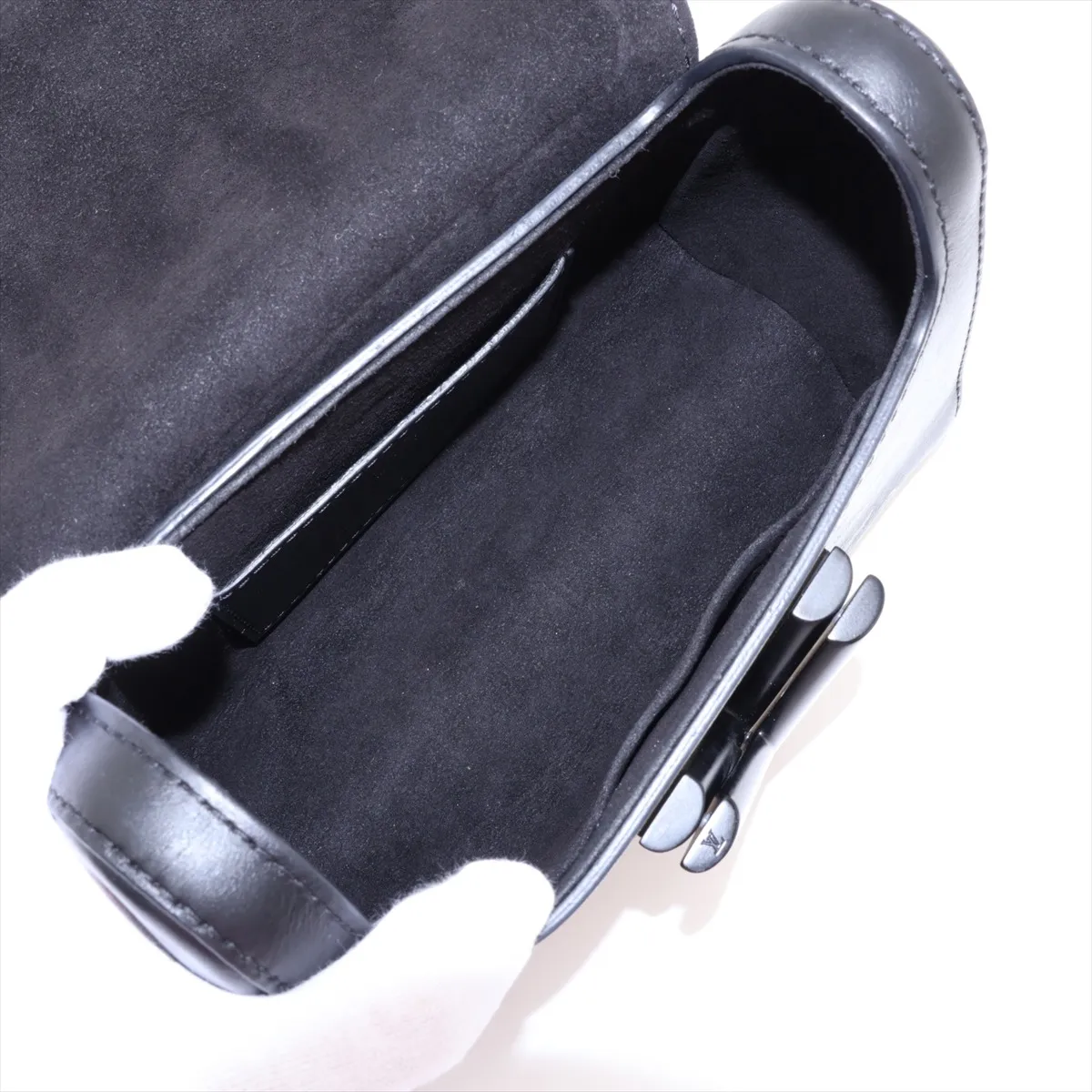 LV logo x leather Twist PM - Black x Gold, RFID responsive, with mirror. — view 6