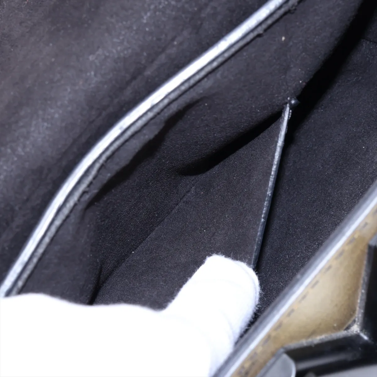 LV logo x leather Twist PM - Black x Gold, RFID responsive, with mirror. — view 7