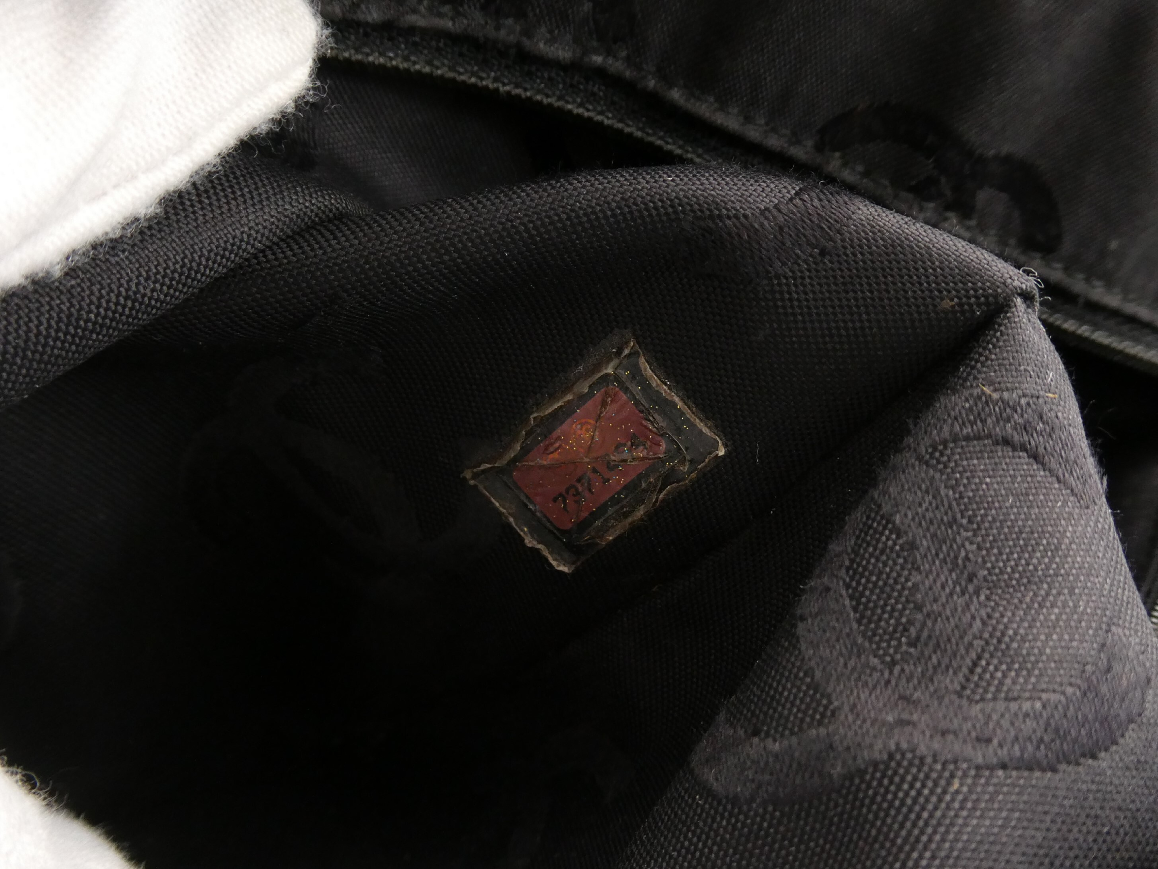 Wild Stitch Matelassé Coco Mark Shoulder Bag — view 9