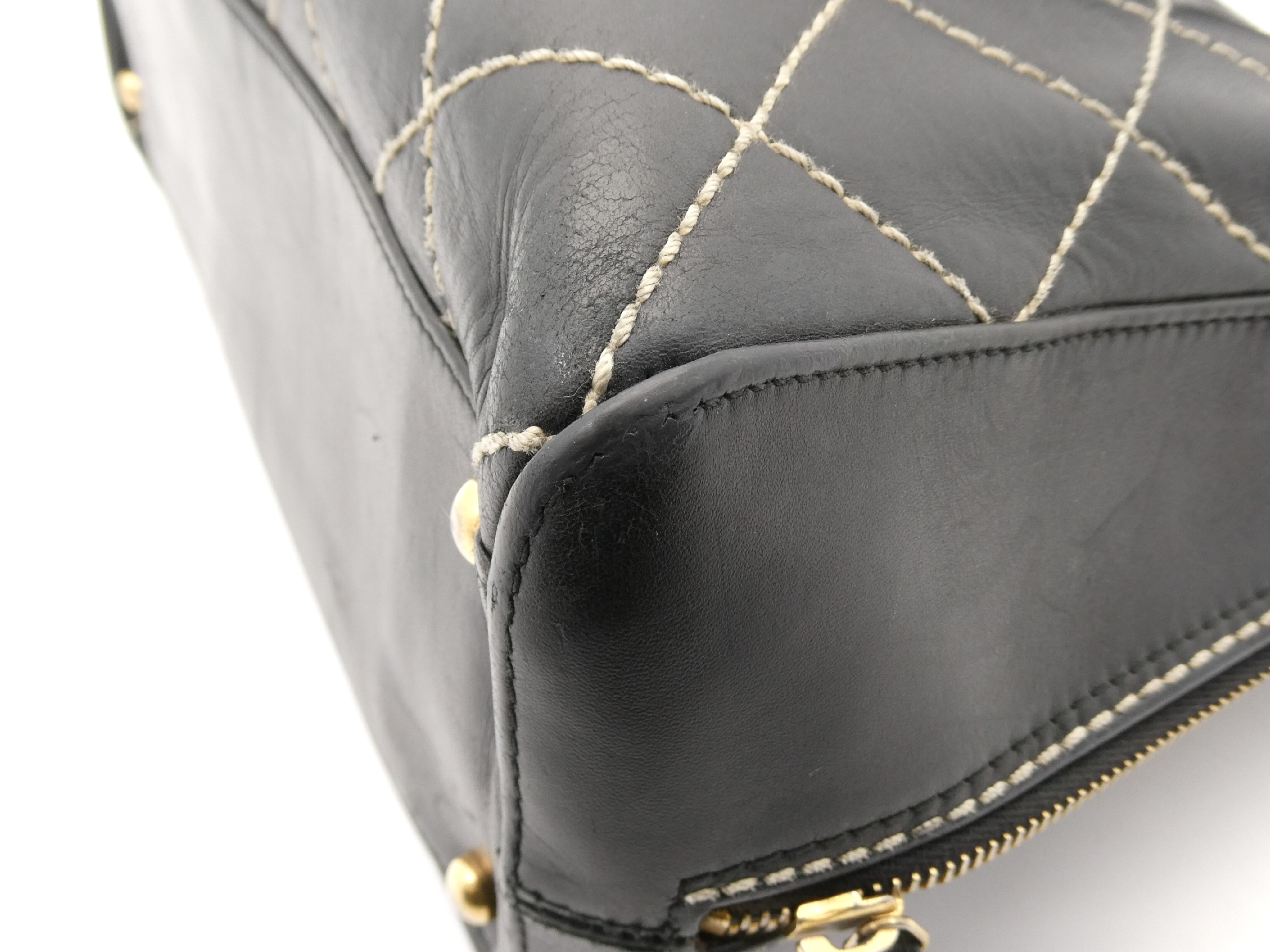 Wild Stitch Matelassé Coco Mark Shoulder Bag — view 10