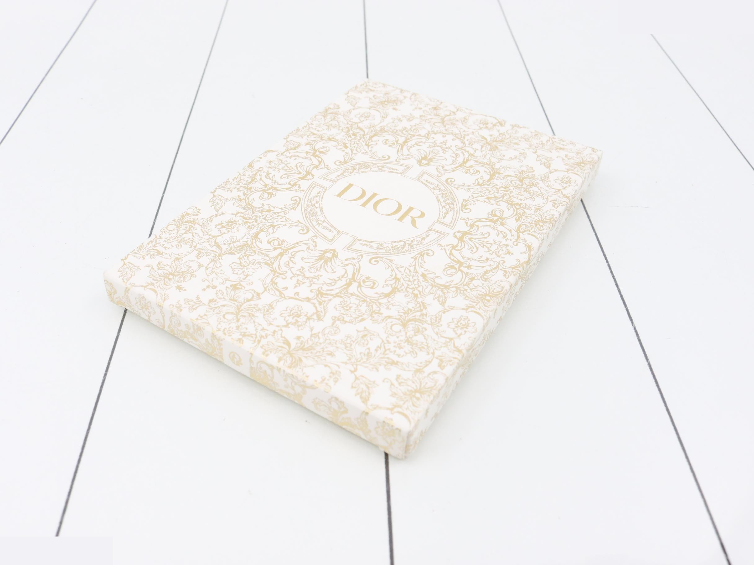 Notebook — view 4