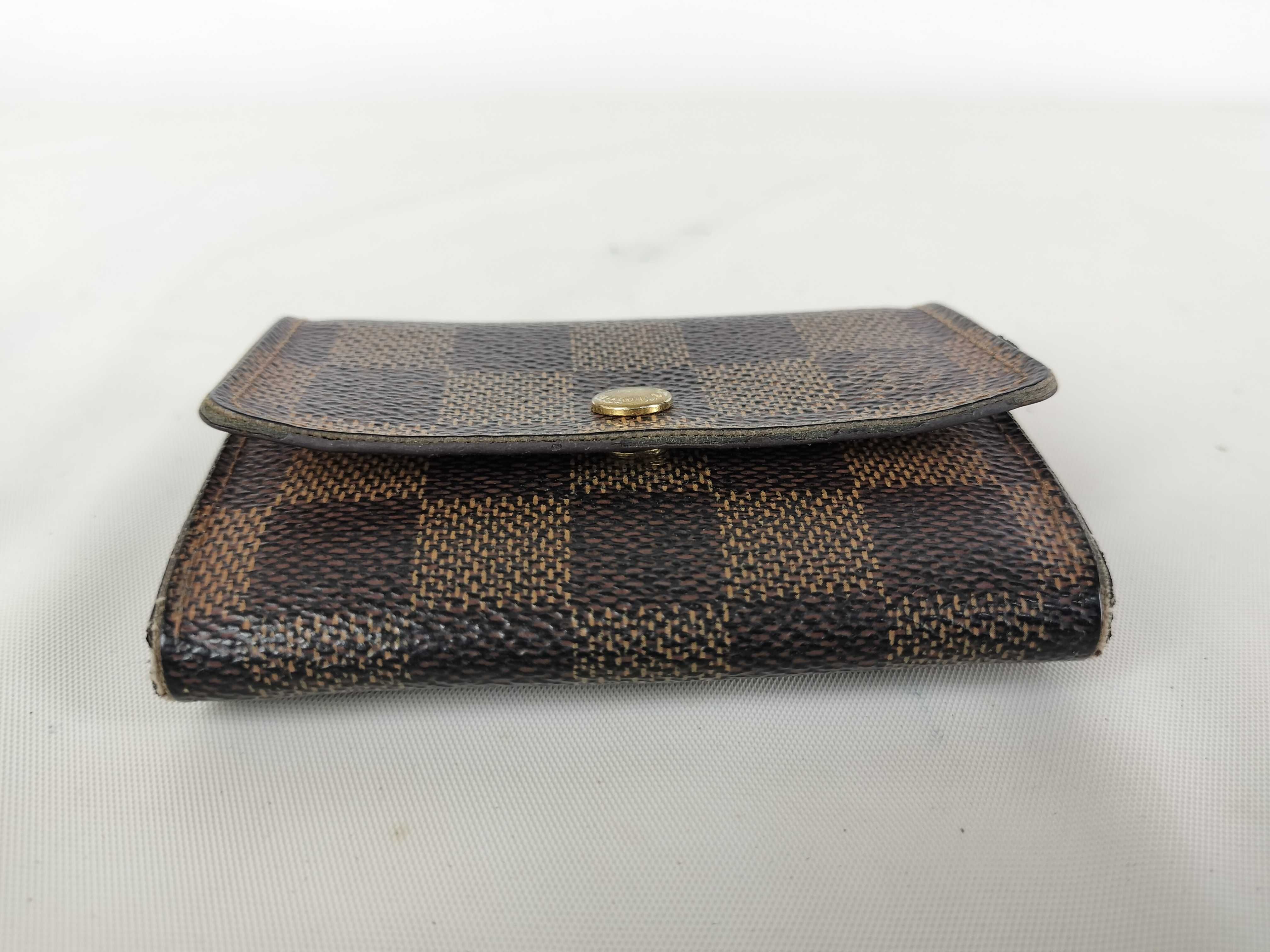 Damier Portemonnaie Plat N61930 Coin Case with Initials — view 4