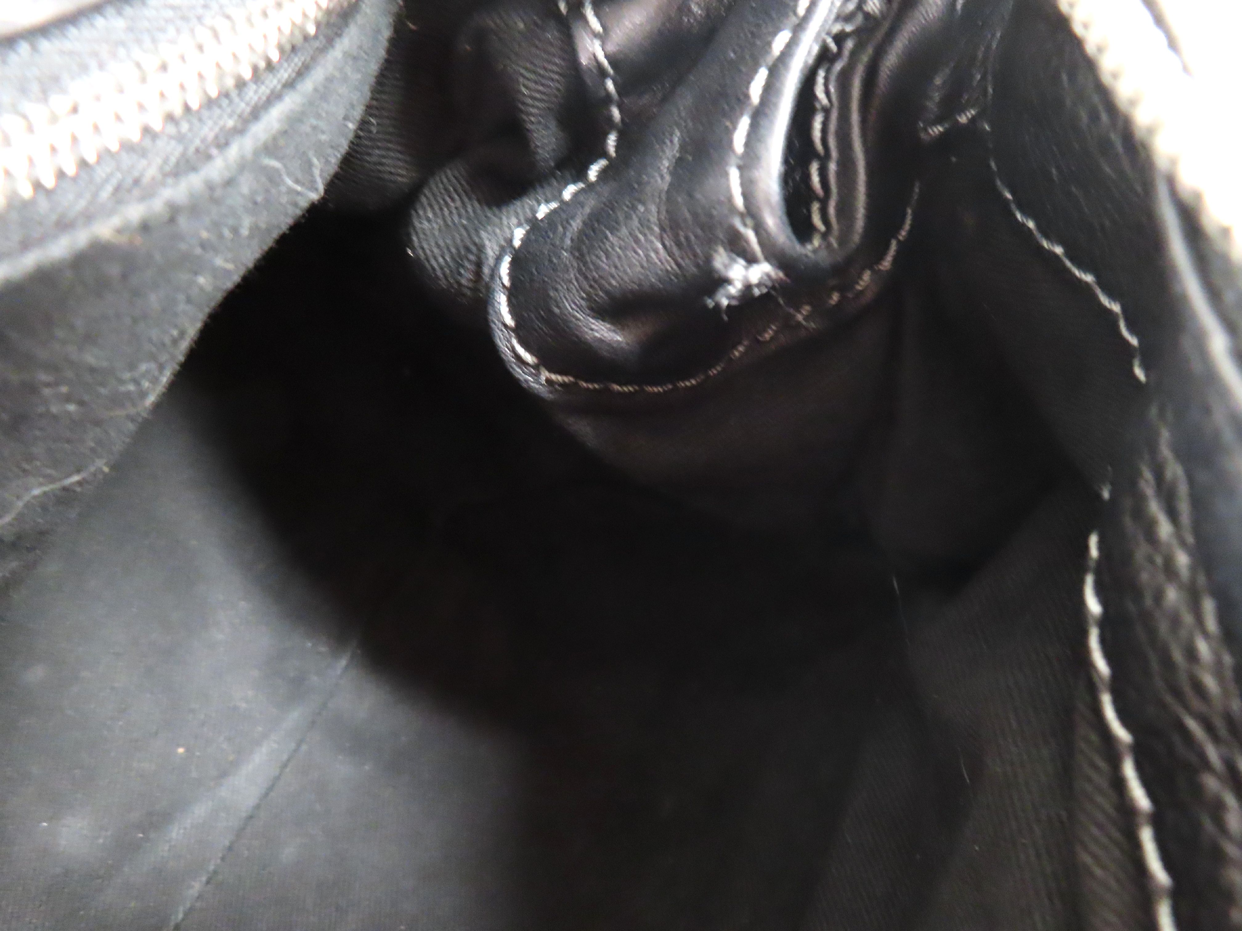 Paddington Black Handbag — view 9