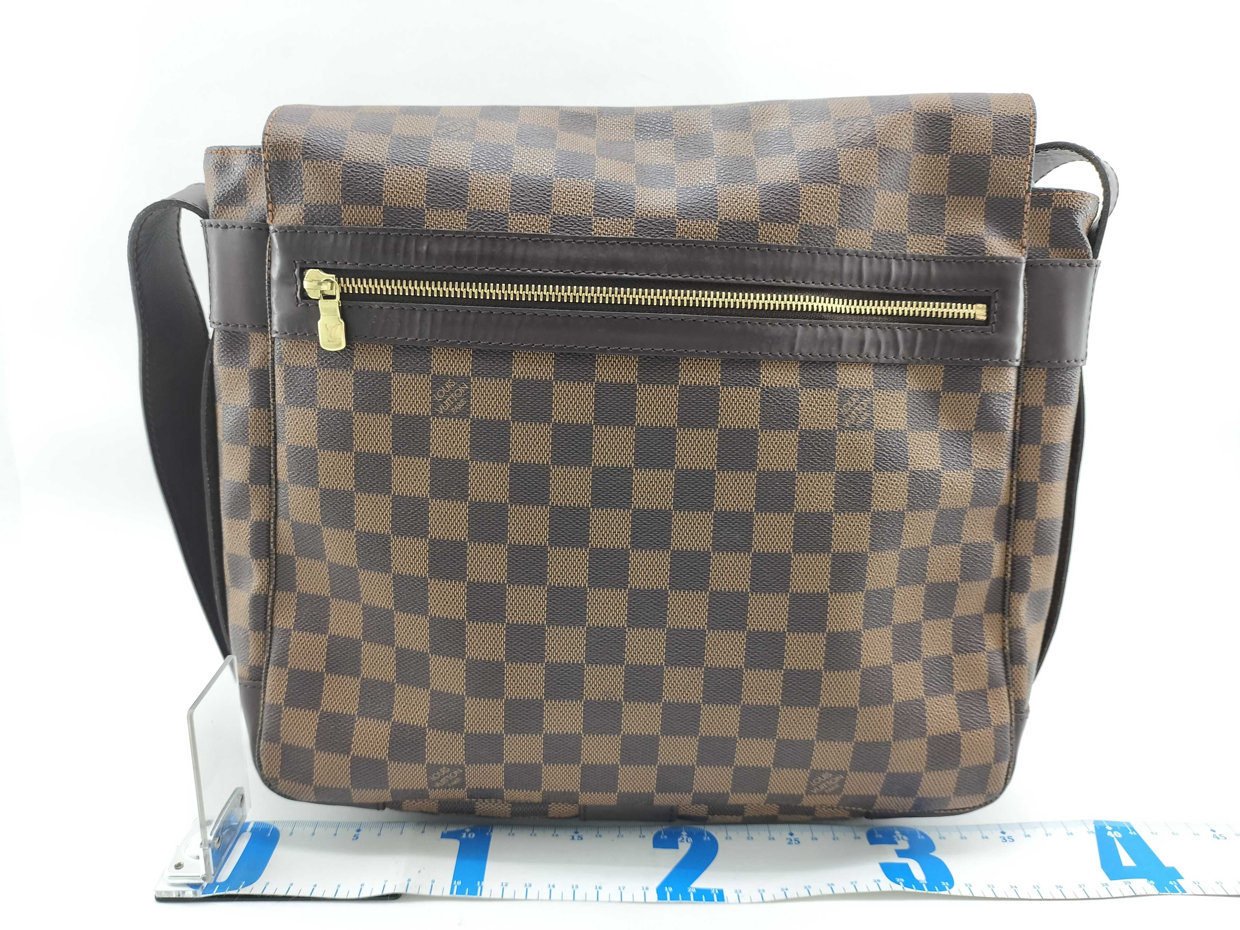 Damier Louis Vuitton Bastille Shoulder Bag — view 2