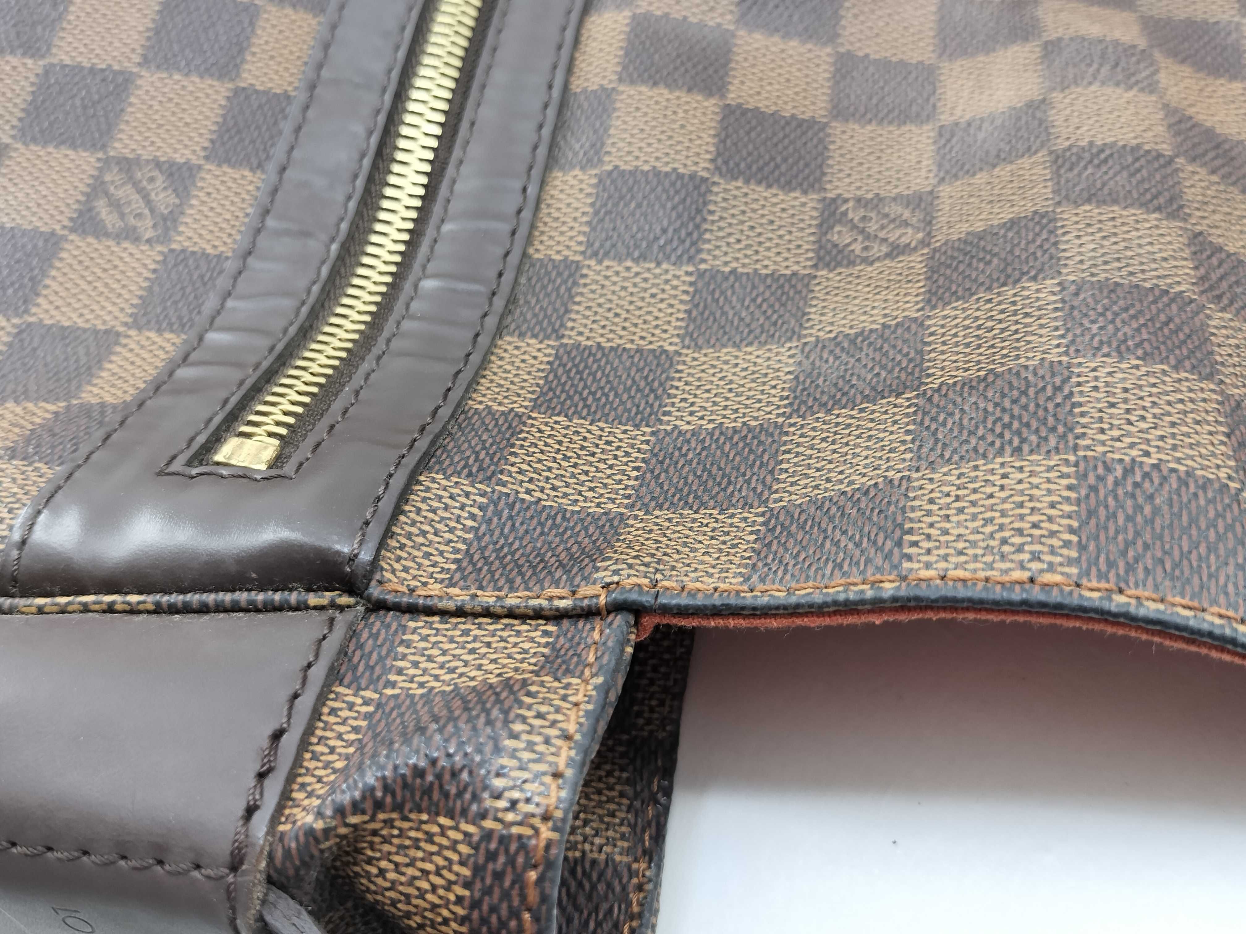 Damier Louis Vuitton Bastille Shoulder Bag — view 15