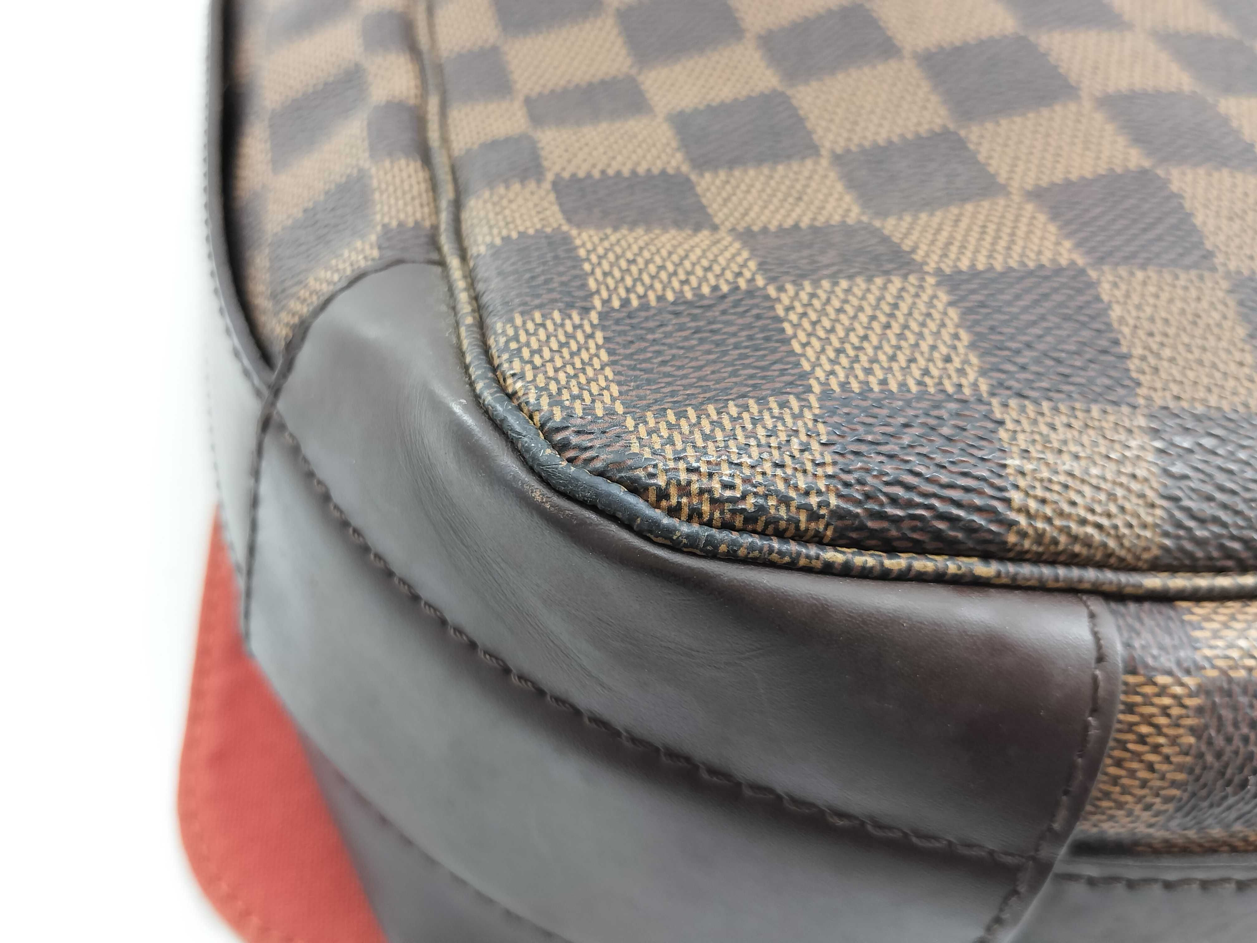 Damier Louis Vuitton Bastille Shoulder Bag — view 5