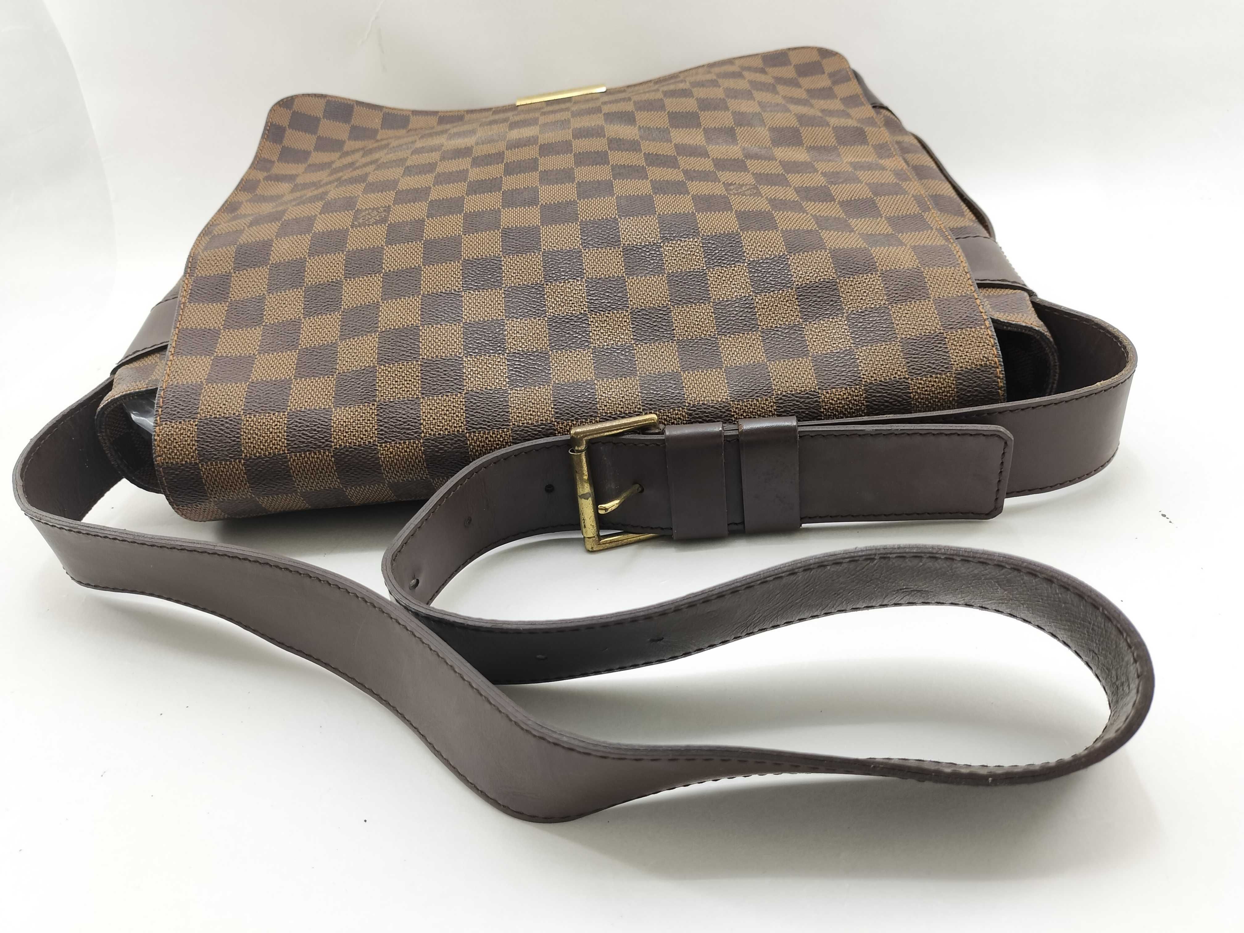 Damier Louis Vuitton Bastille Shoulder Bag — view 7