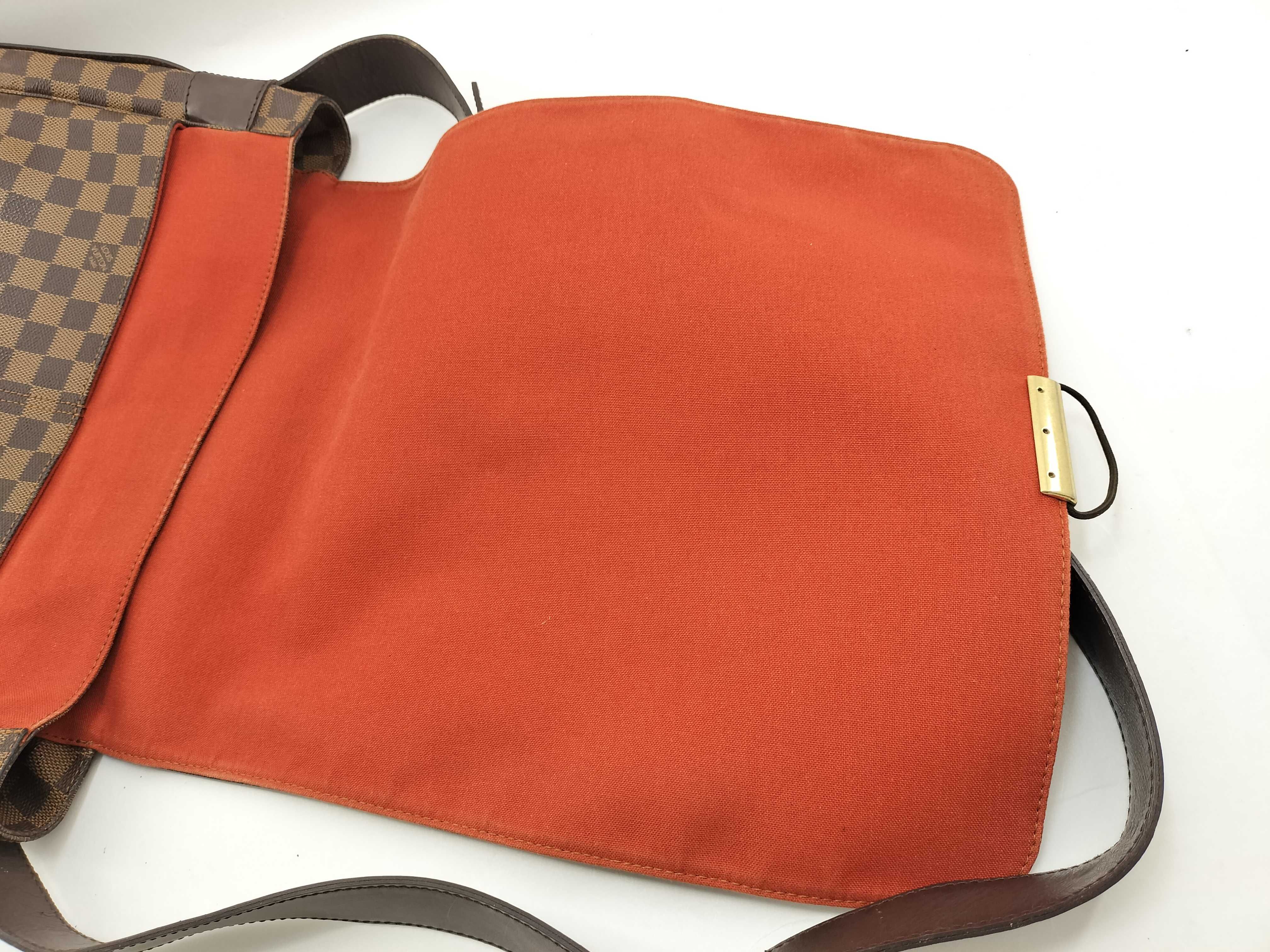 Damier Louis Vuitton Bastille Shoulder Bag — view 10