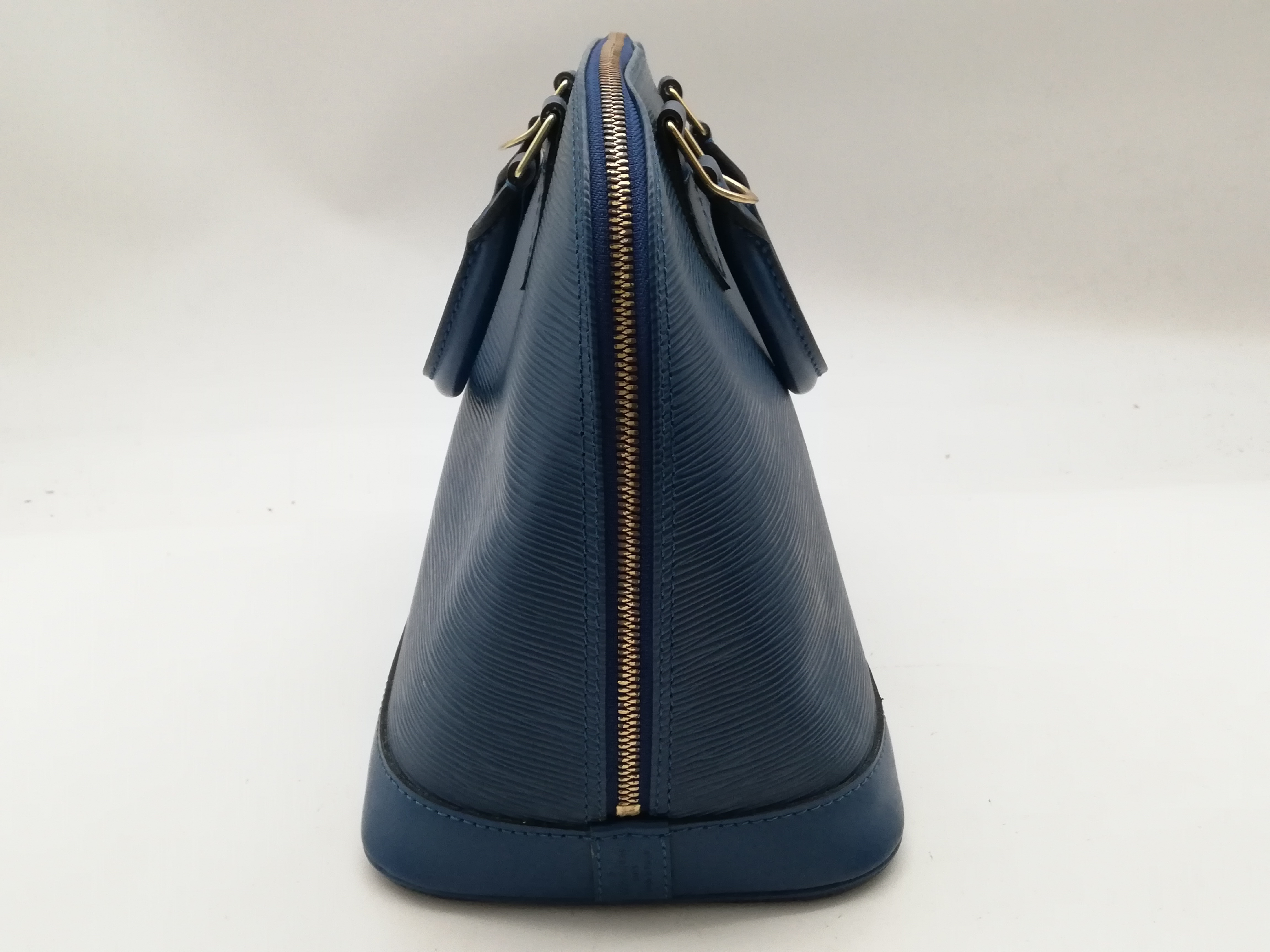 Epi Alma M52145 Handbag — view 3