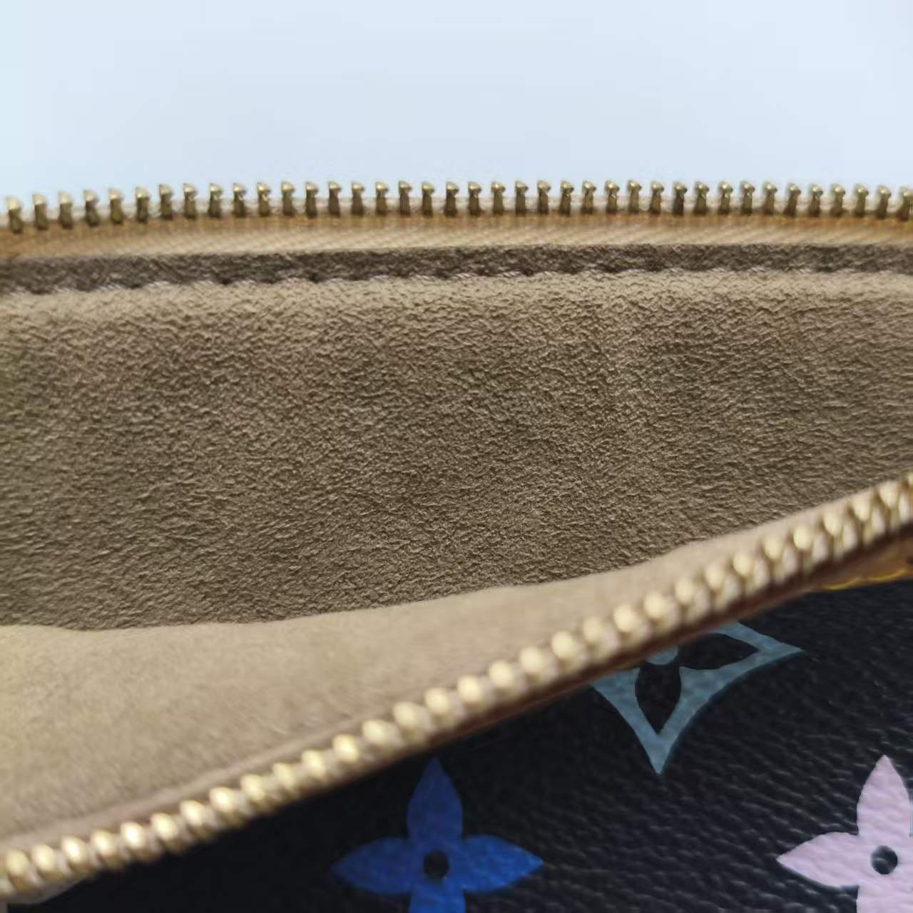 【*Shipped from: China*】LOUIS VUITTON Pochette Accessoires PU Handbag — view 7