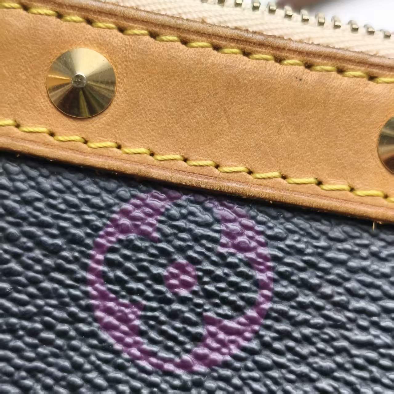 【*Shipped from: China*】LOUIS VUITTON Pochette Accessoires PU Handbag — view 10