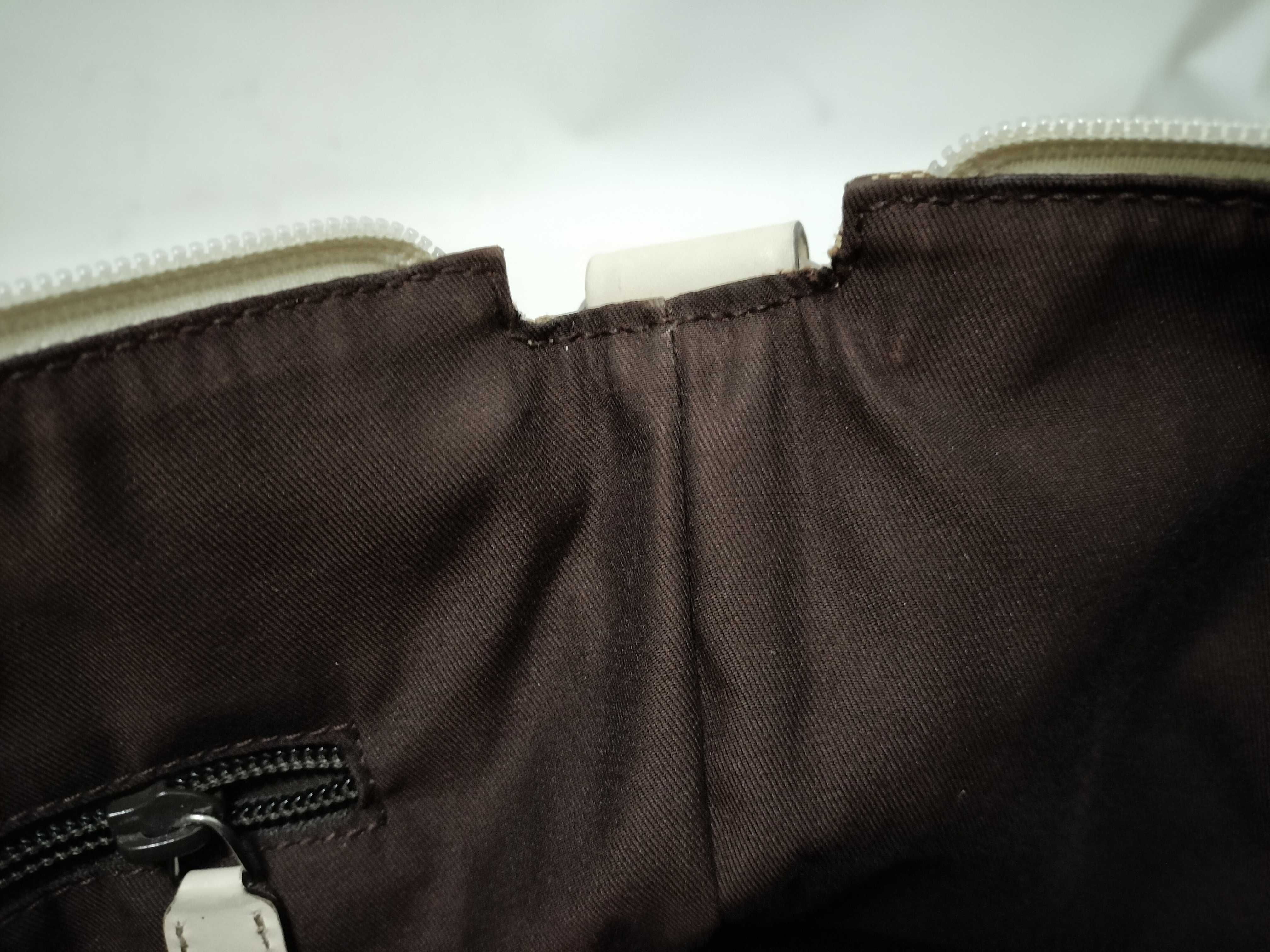 GG Canvas Shoulder Bag, Off-White, GG Canvas, 145857 001013 — view 9