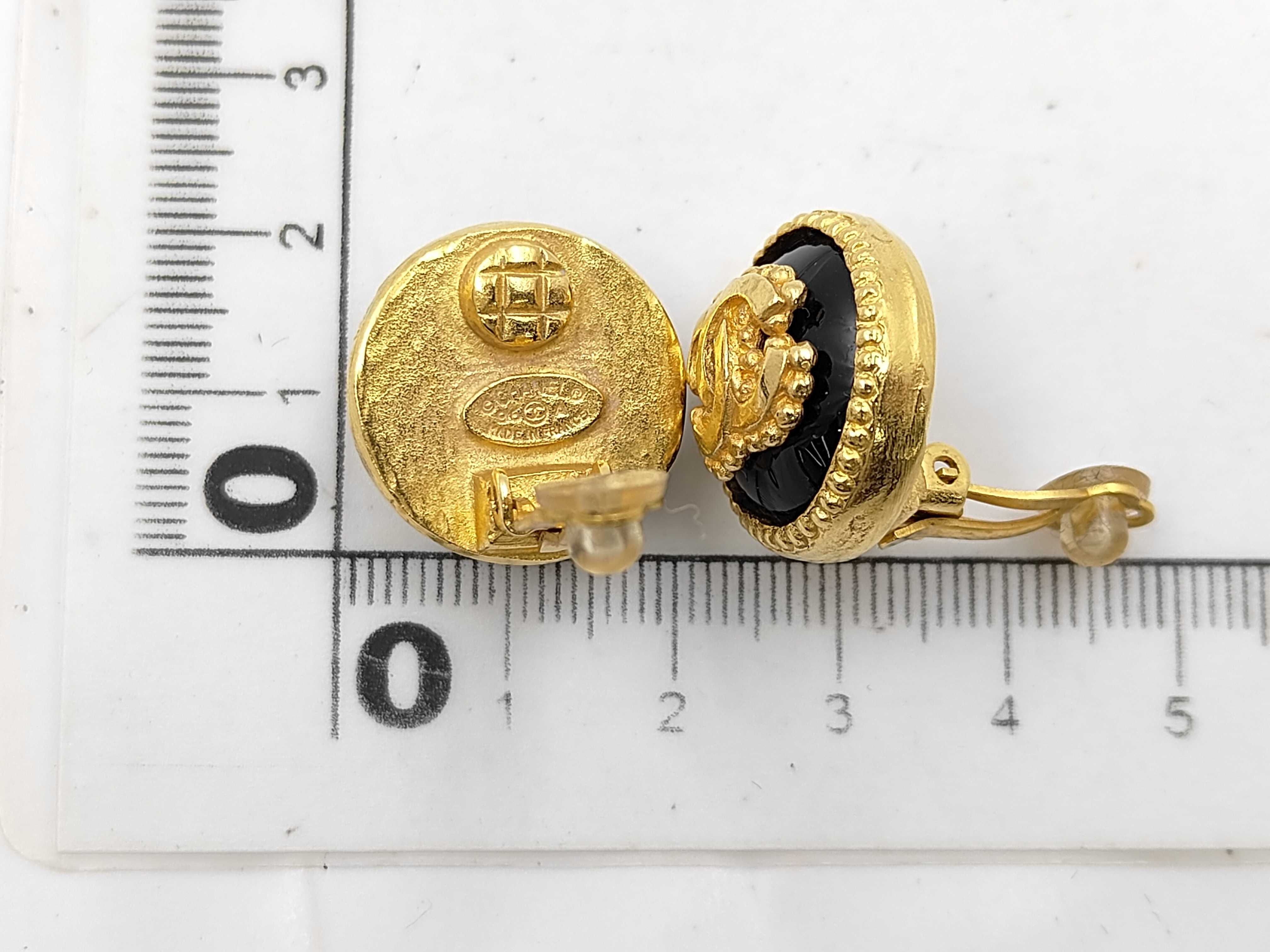 96A Coco Mark Round Earrings (with box) — view 6