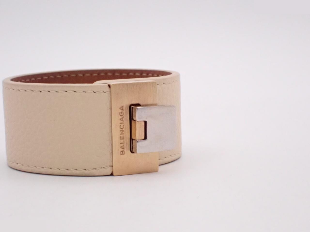 Le Dis Turnlock Bracelet — view 3