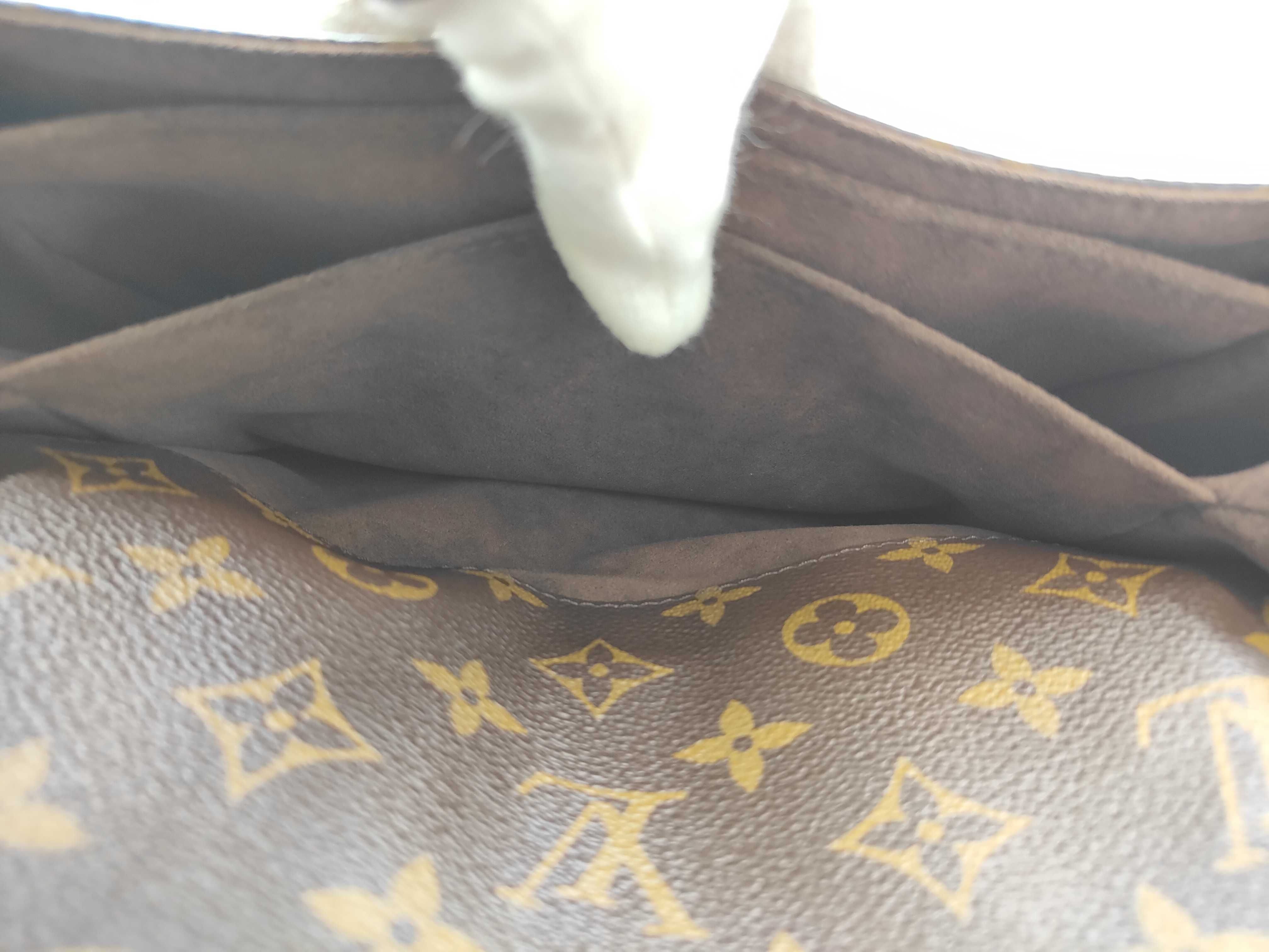 M40780 Monogram Pochette Metis MM Shoulder Bag with Shoulder Strap and Dust Bag — view 12