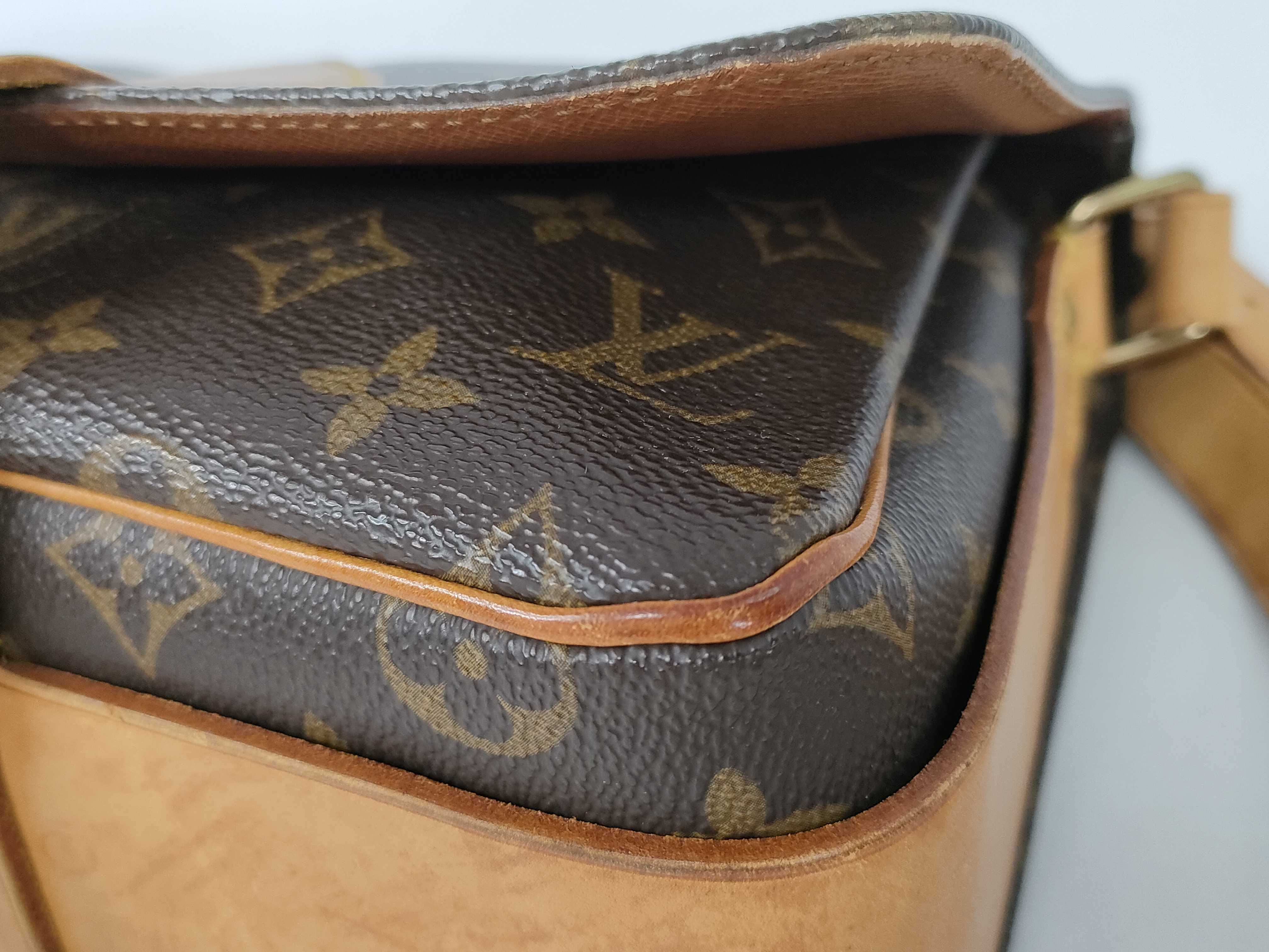 Monogram Louis Vuitton Shoulder Bag Cult Cher Shoulder Bag — view 6
