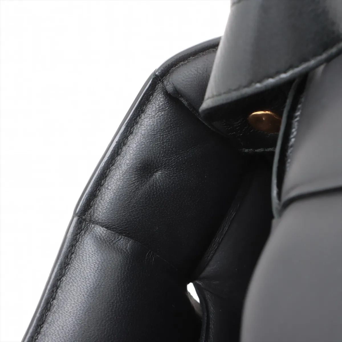 Maxi Intrecciato Padette Cassette Leather Shoulder Bag Black — view 9