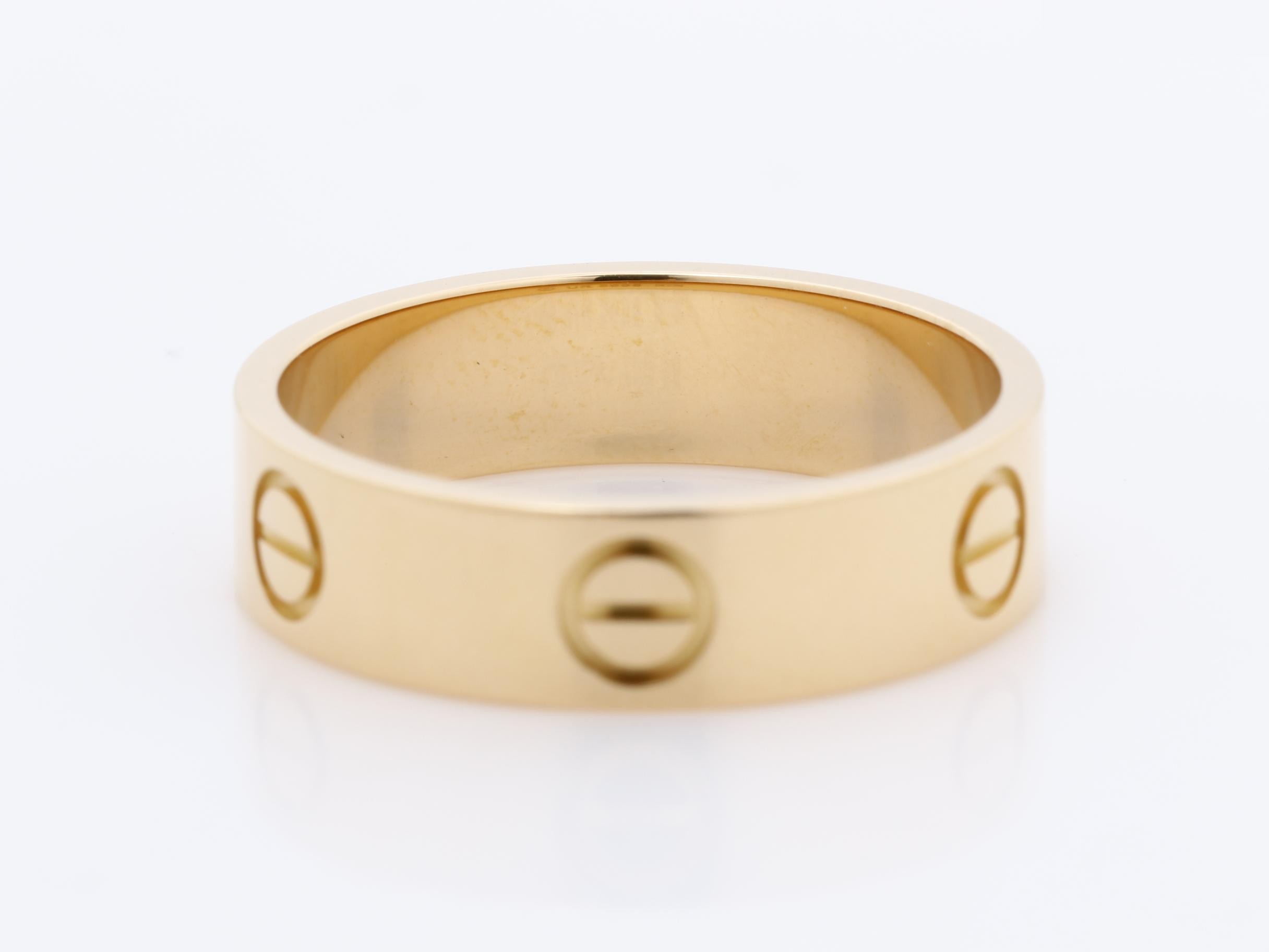 750PG Love Ring, Size 58, 6.1g, Approx. 5.5mm Width — view 4