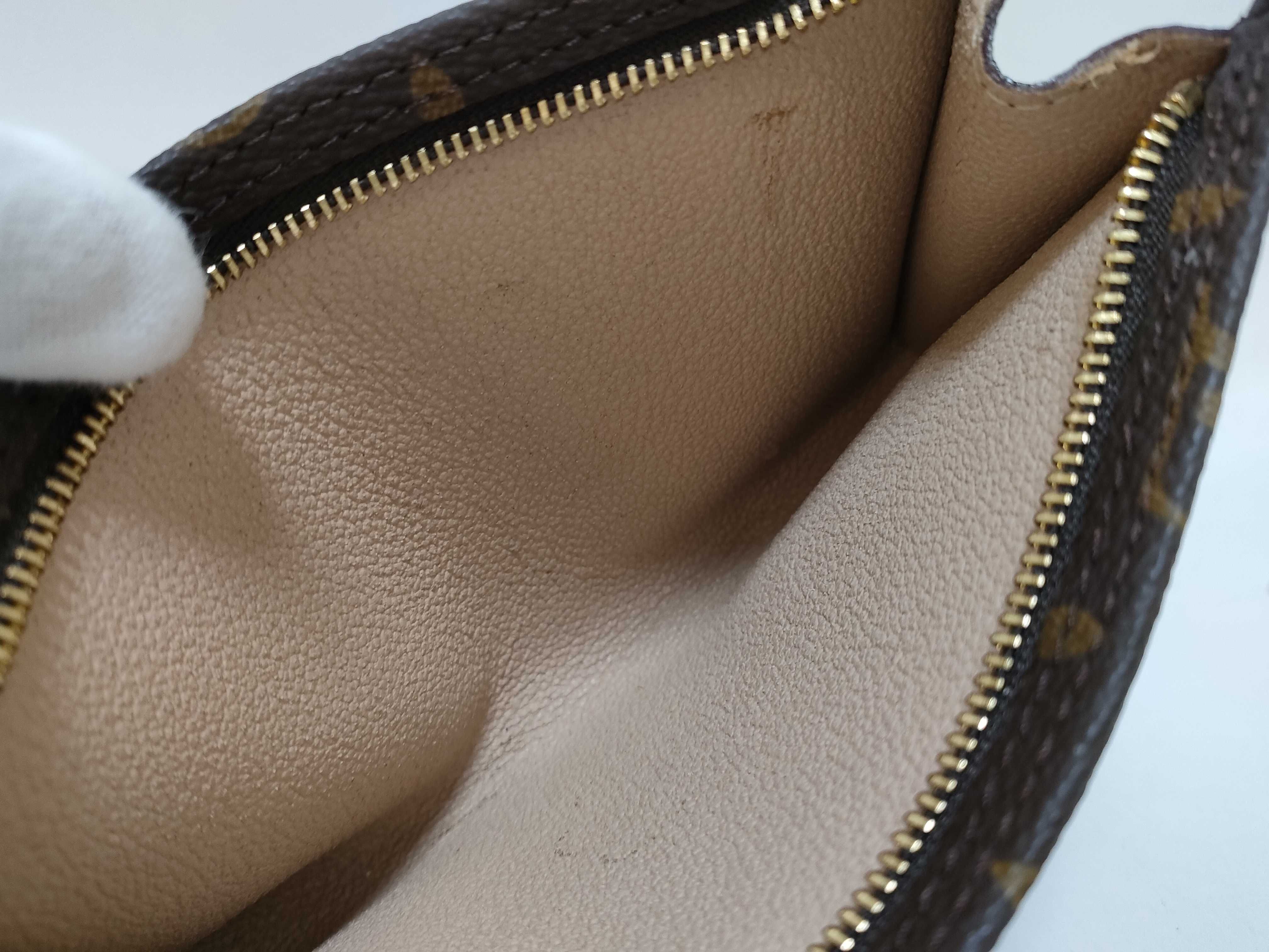 Monogram Accessory Pouch AR0020 Monogram Pouch — view 10