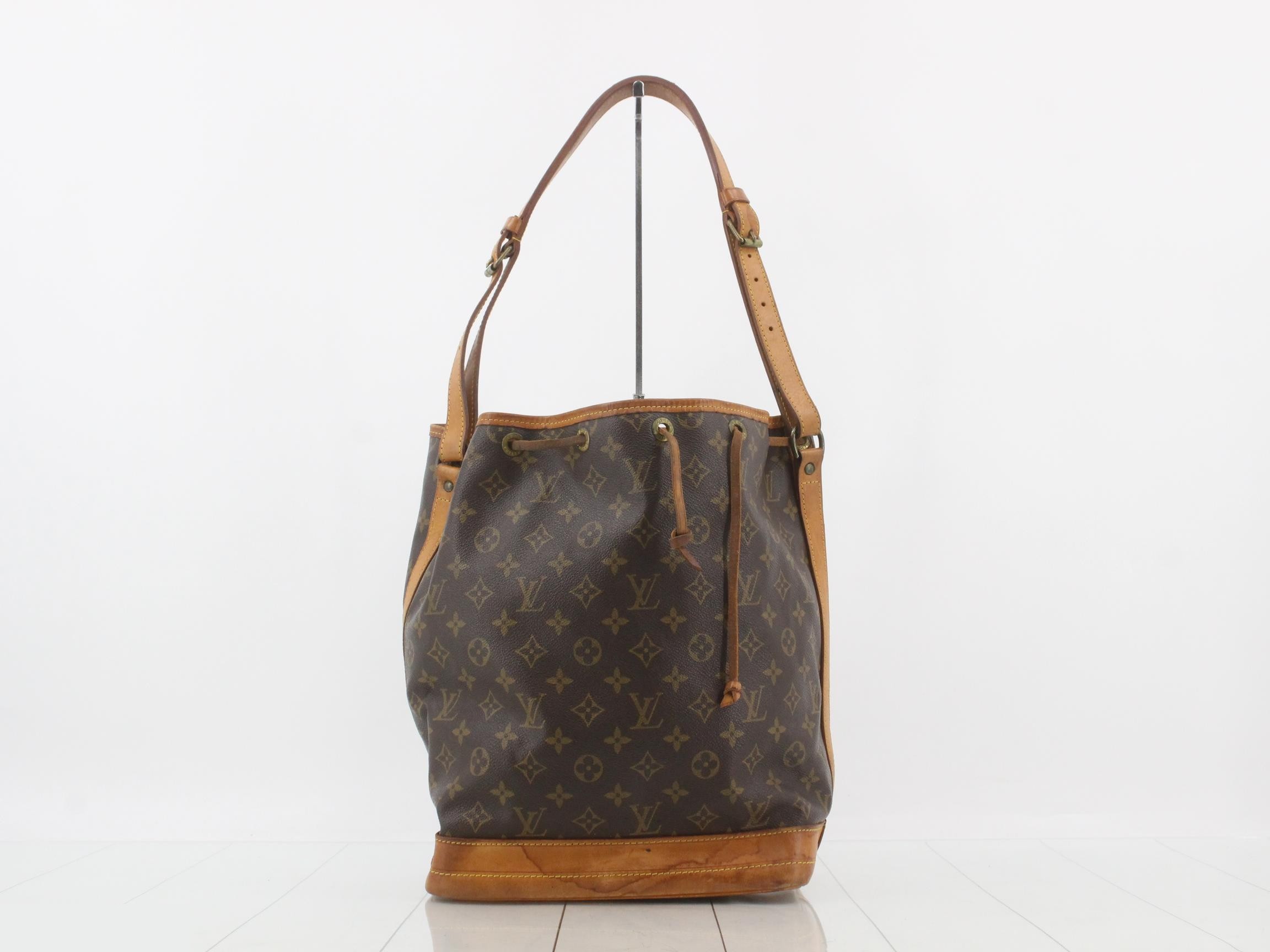 Monogram Noé Shoulder Bag