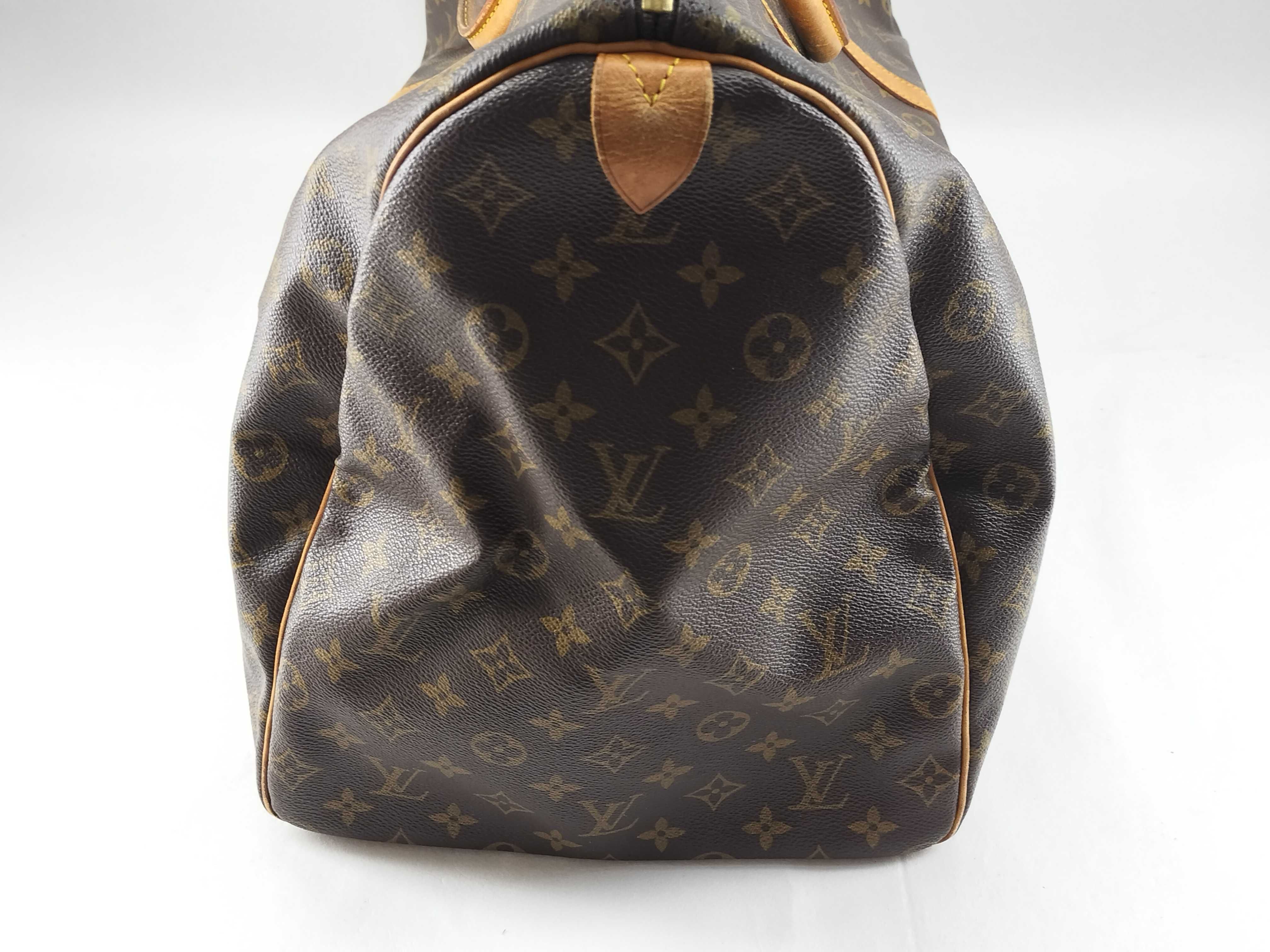 LV Keepall Boston Bag — view 8