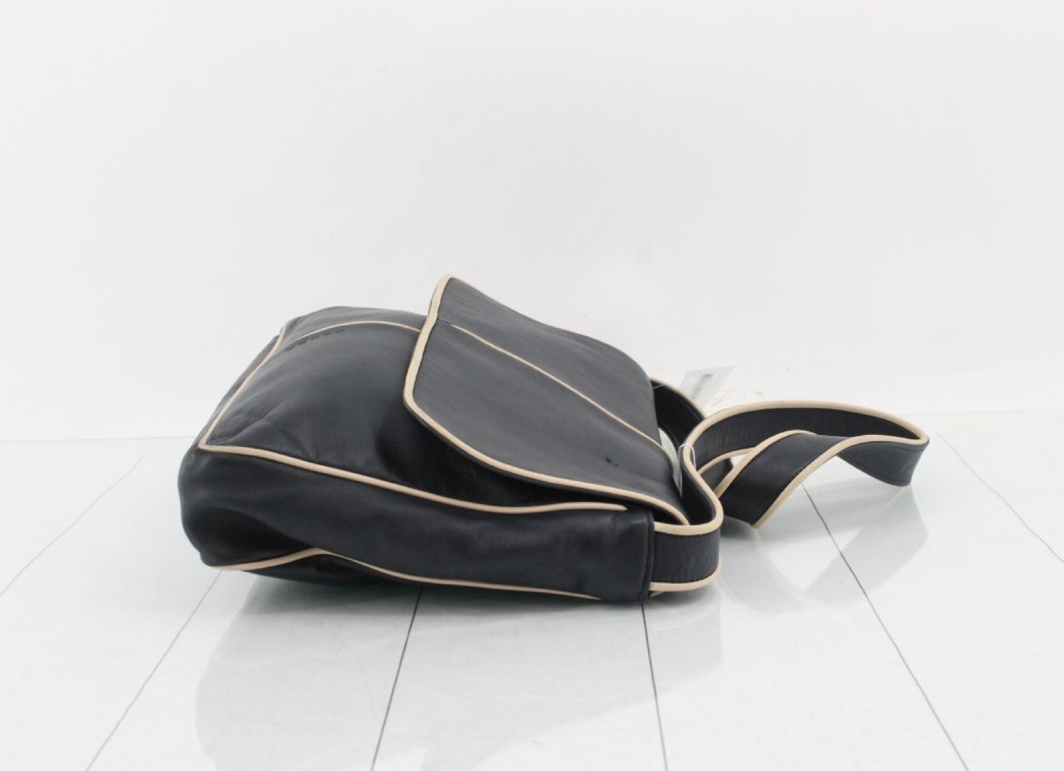Anagram Leather Shoulder Bag — view 3