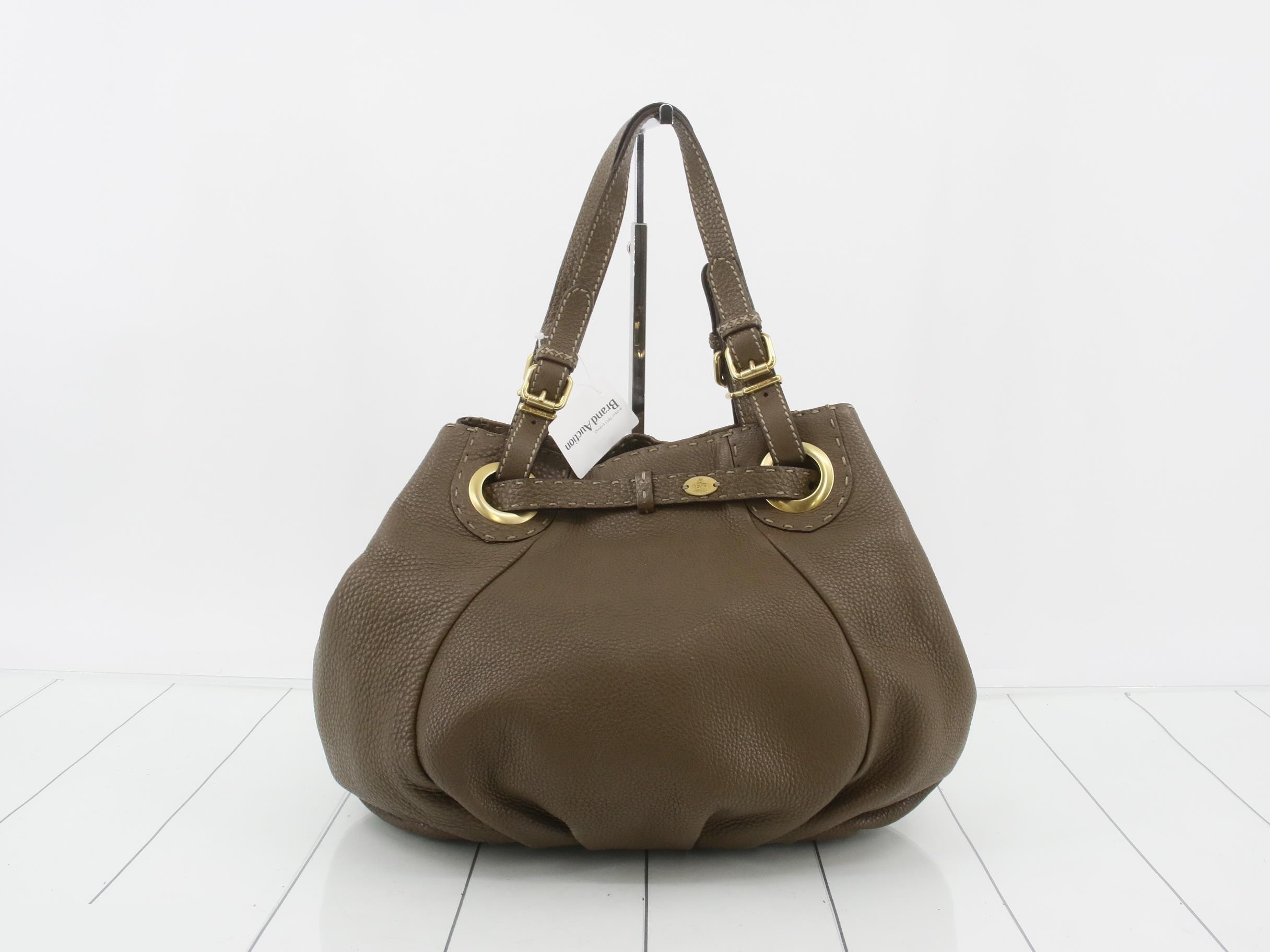 handbag — view 2