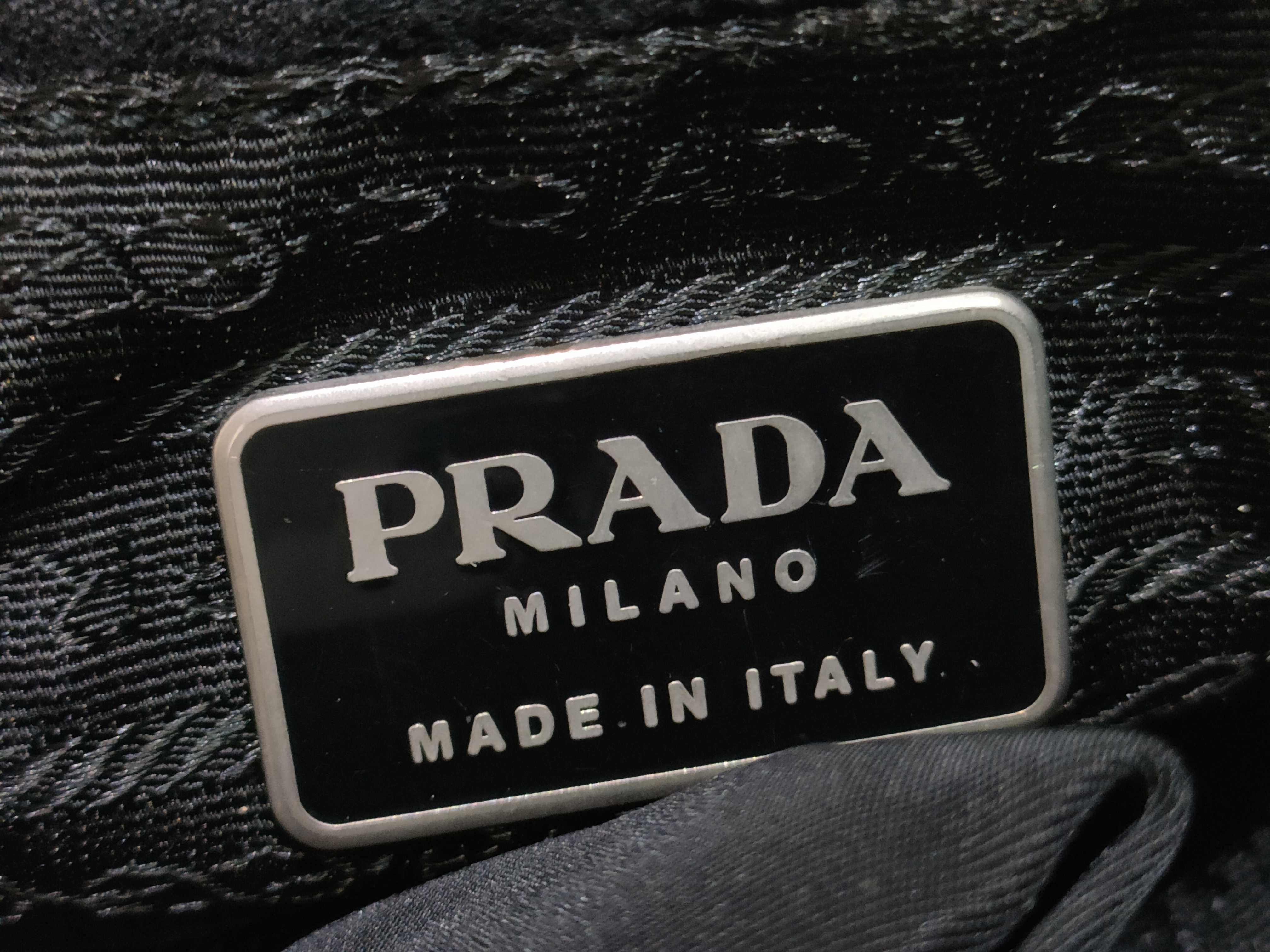 nylon backpack with Prada triangular logo. — view 11