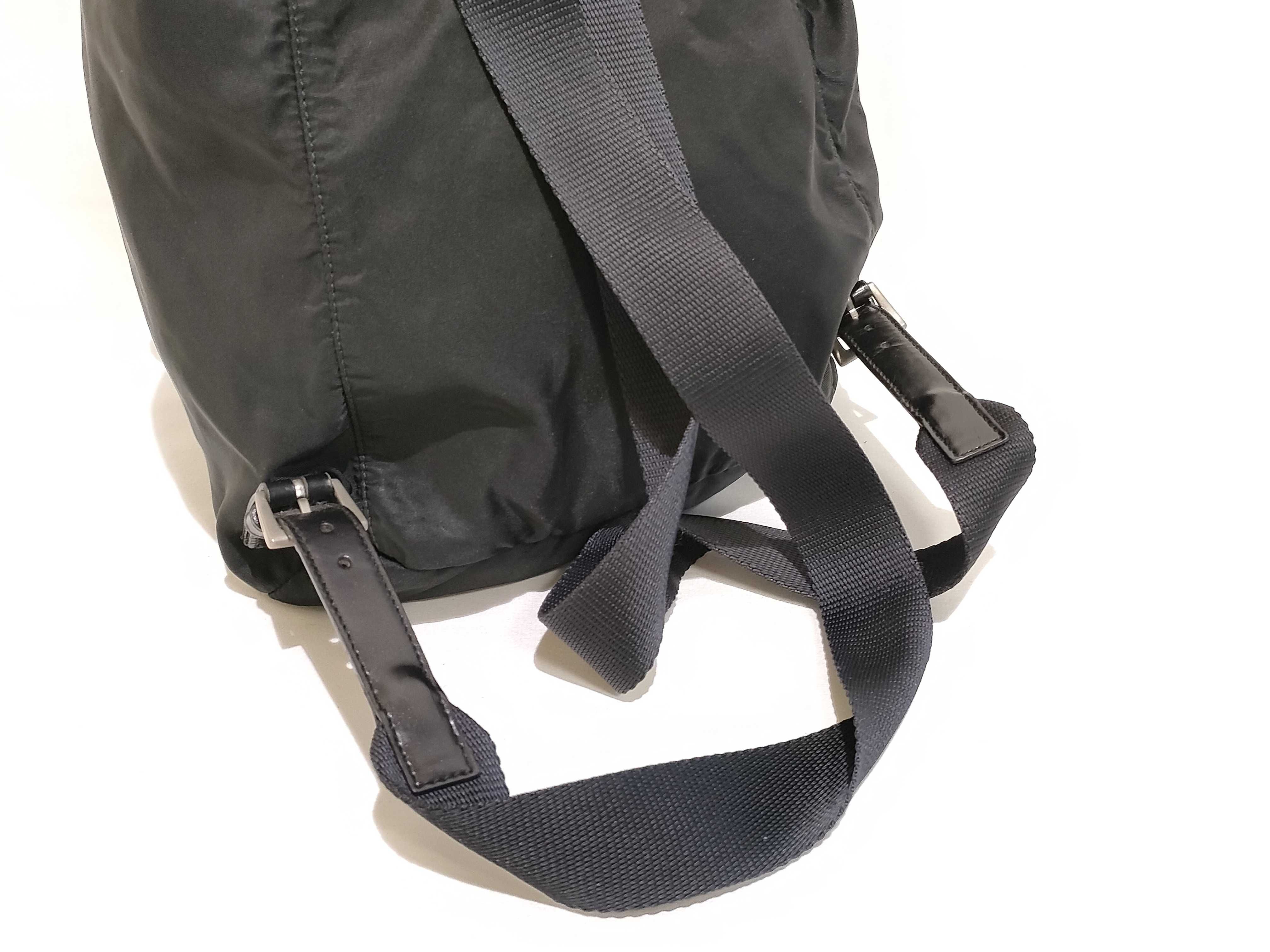 nylon backpack with Prada triangular logo. — view 3