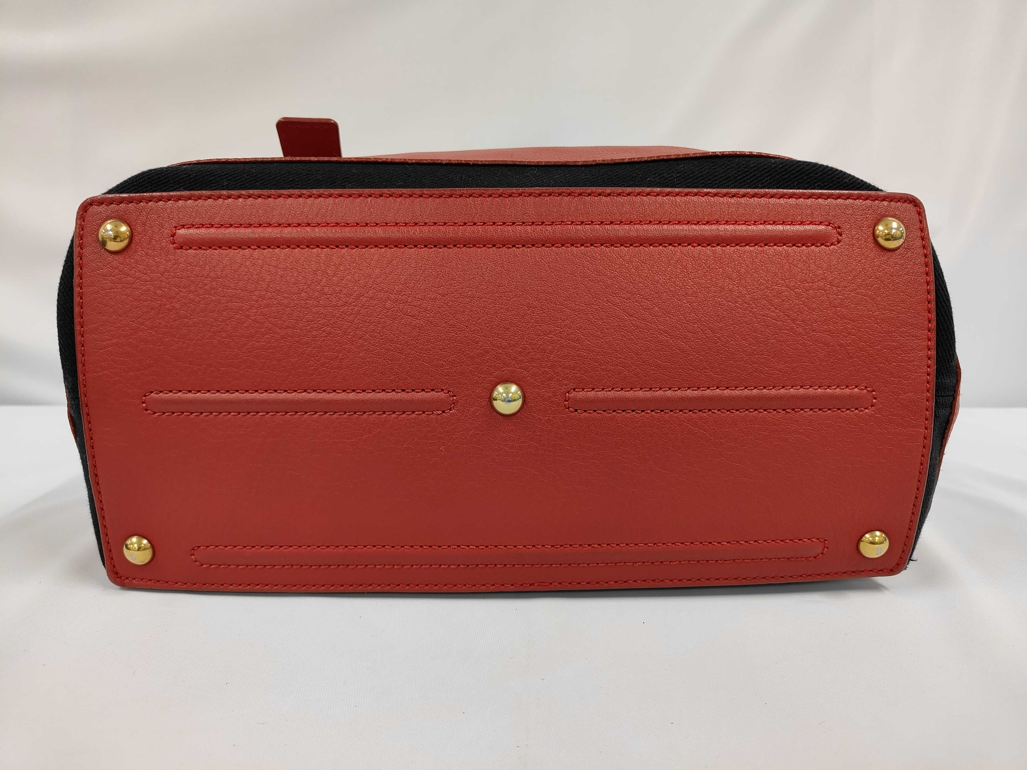 handbag — view 3