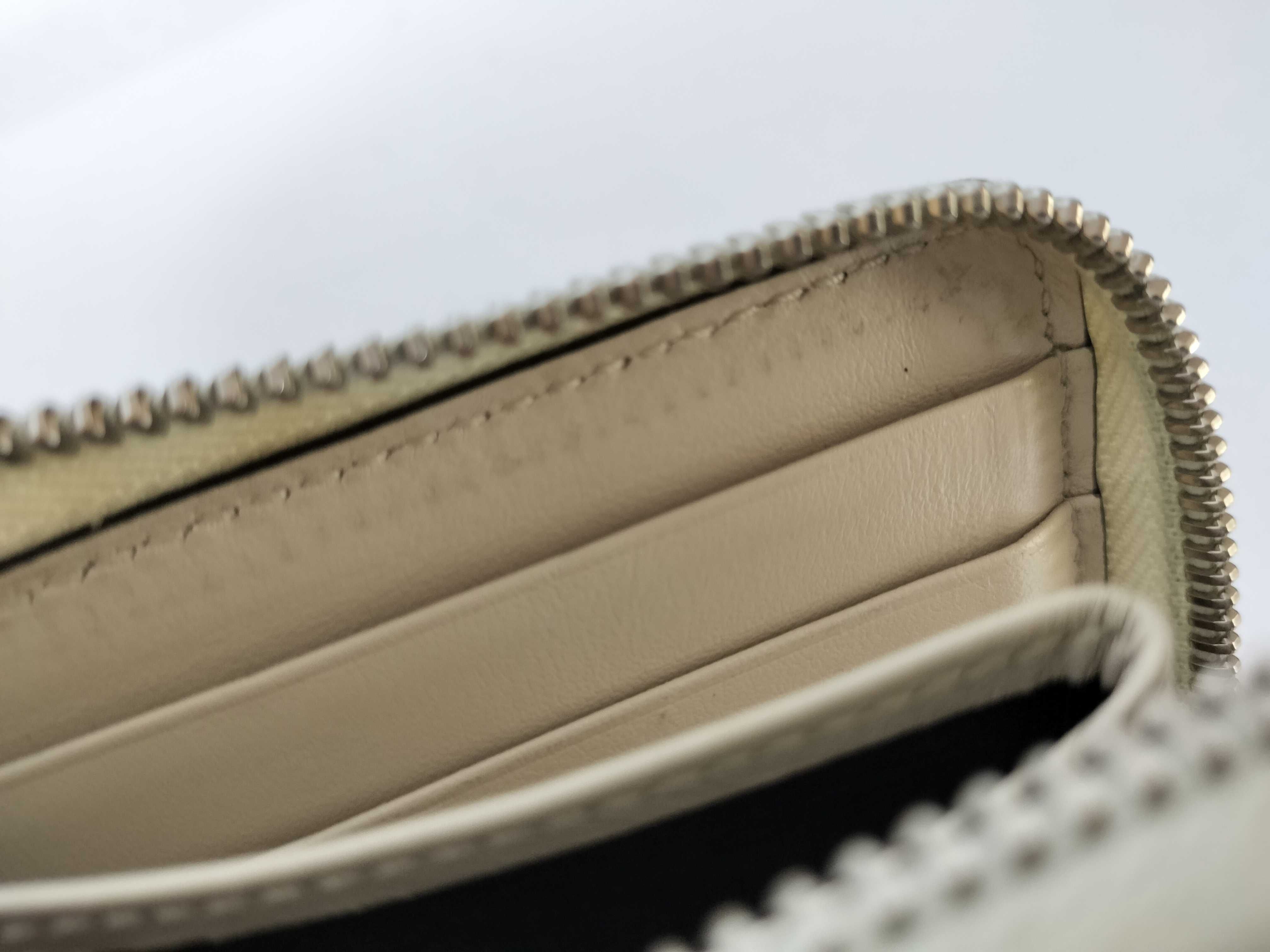 GG Embossed Compact Wallet 657571 — view 9