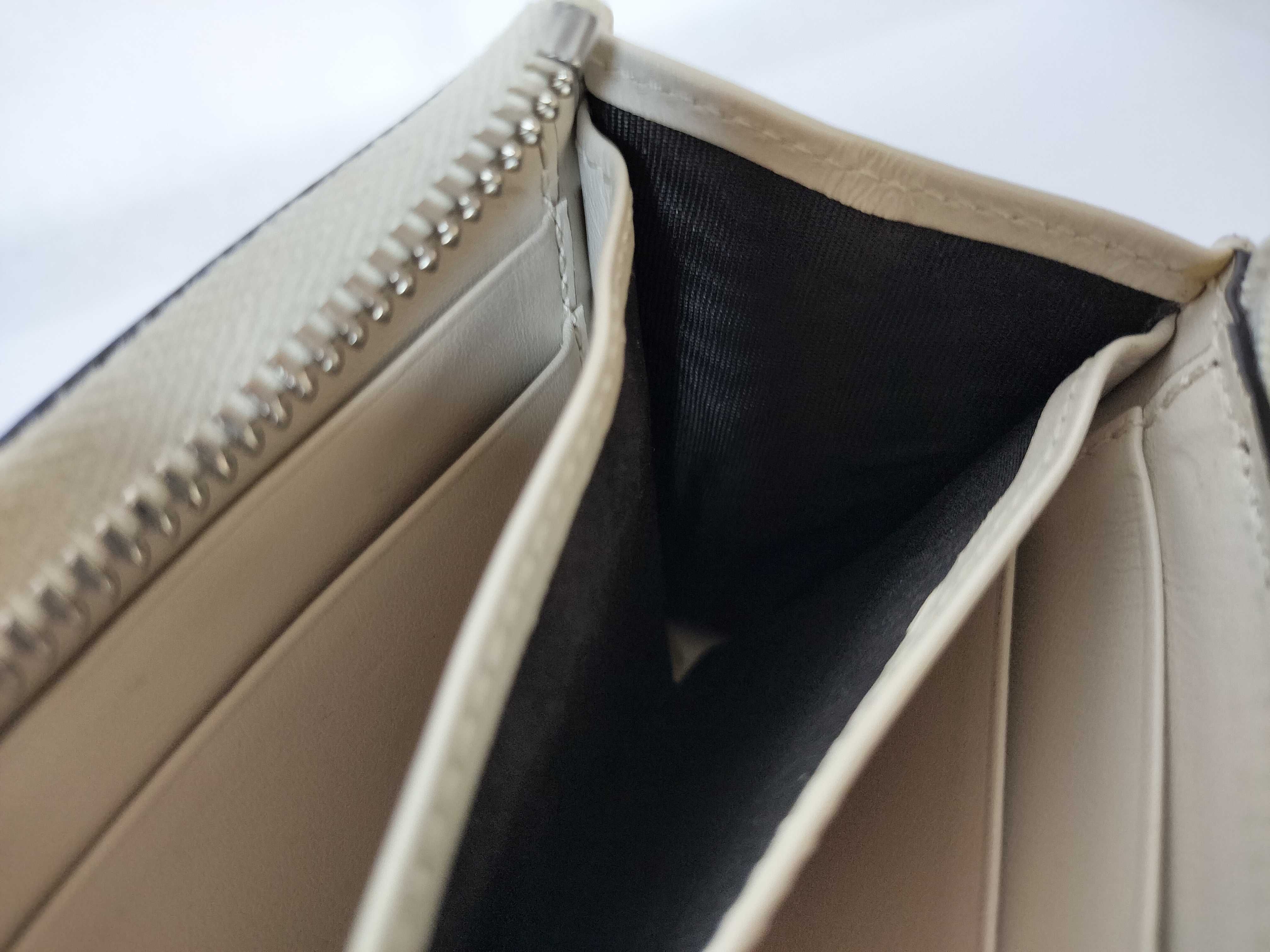 GG Embossed Compact Wallet 657571 — view 10
