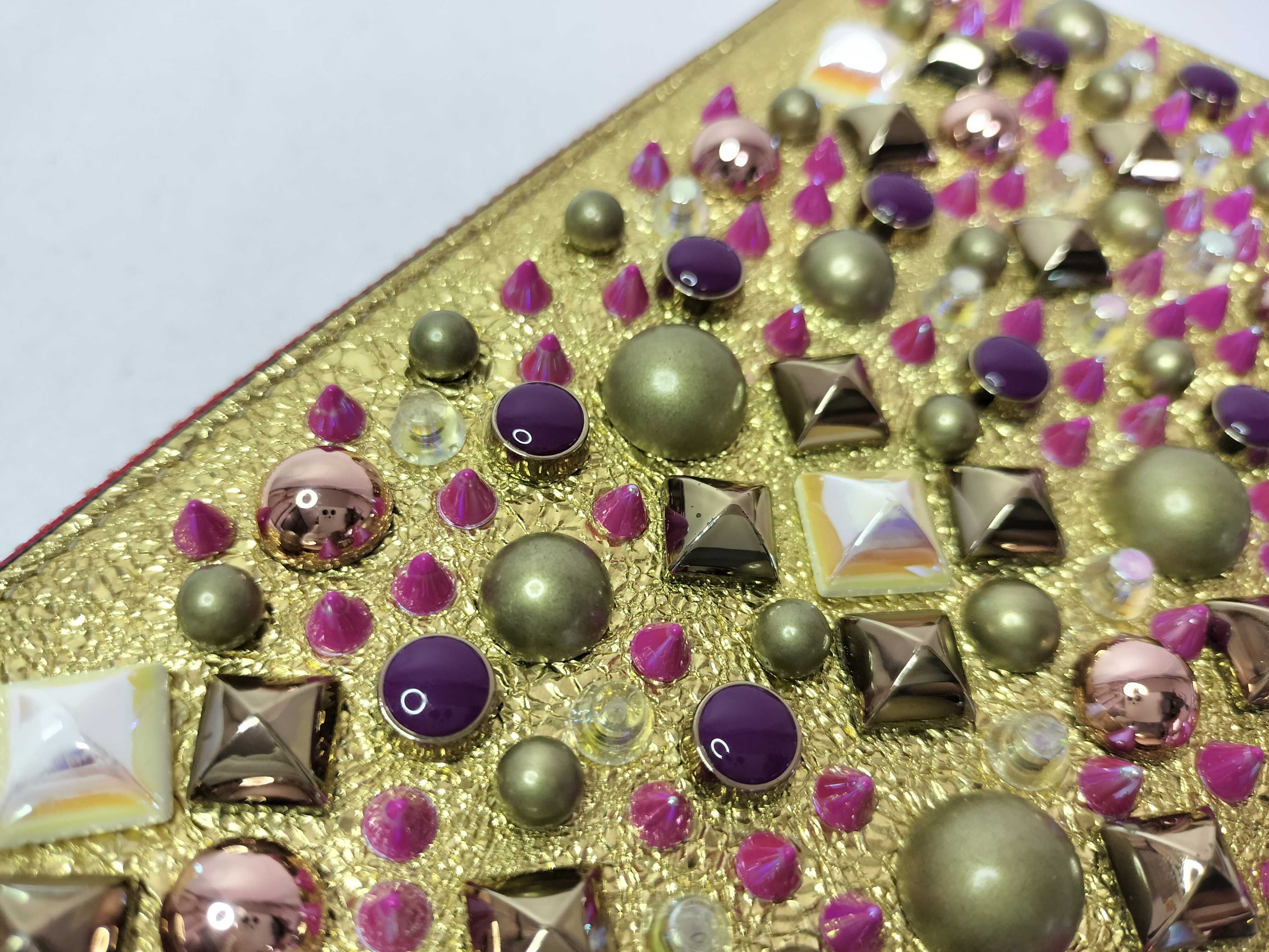 wallet, jeweled gold wallet — view 9