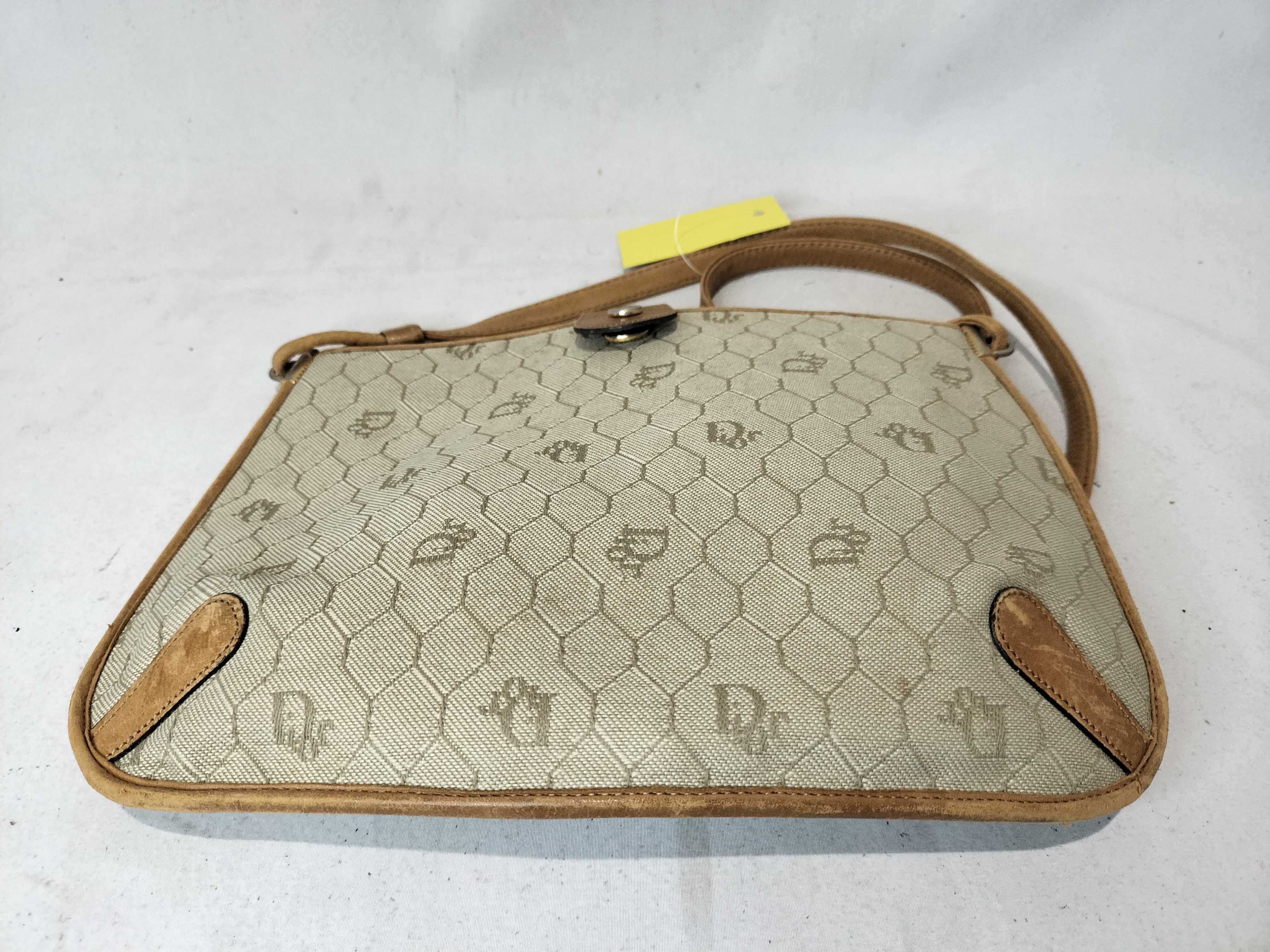 all-over print vintage shoulder bag — view 8