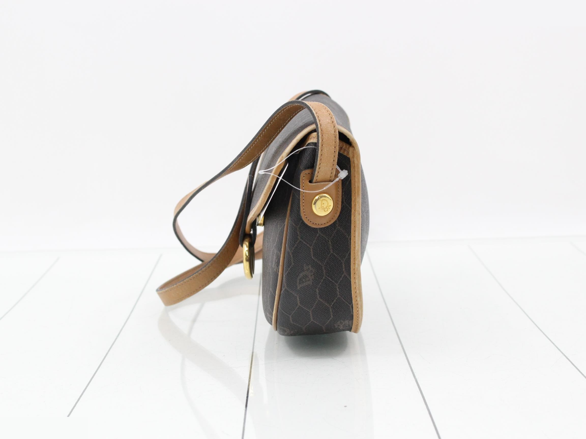 Shoulder bag, honeycomb pattern, PVC, leather — view 3