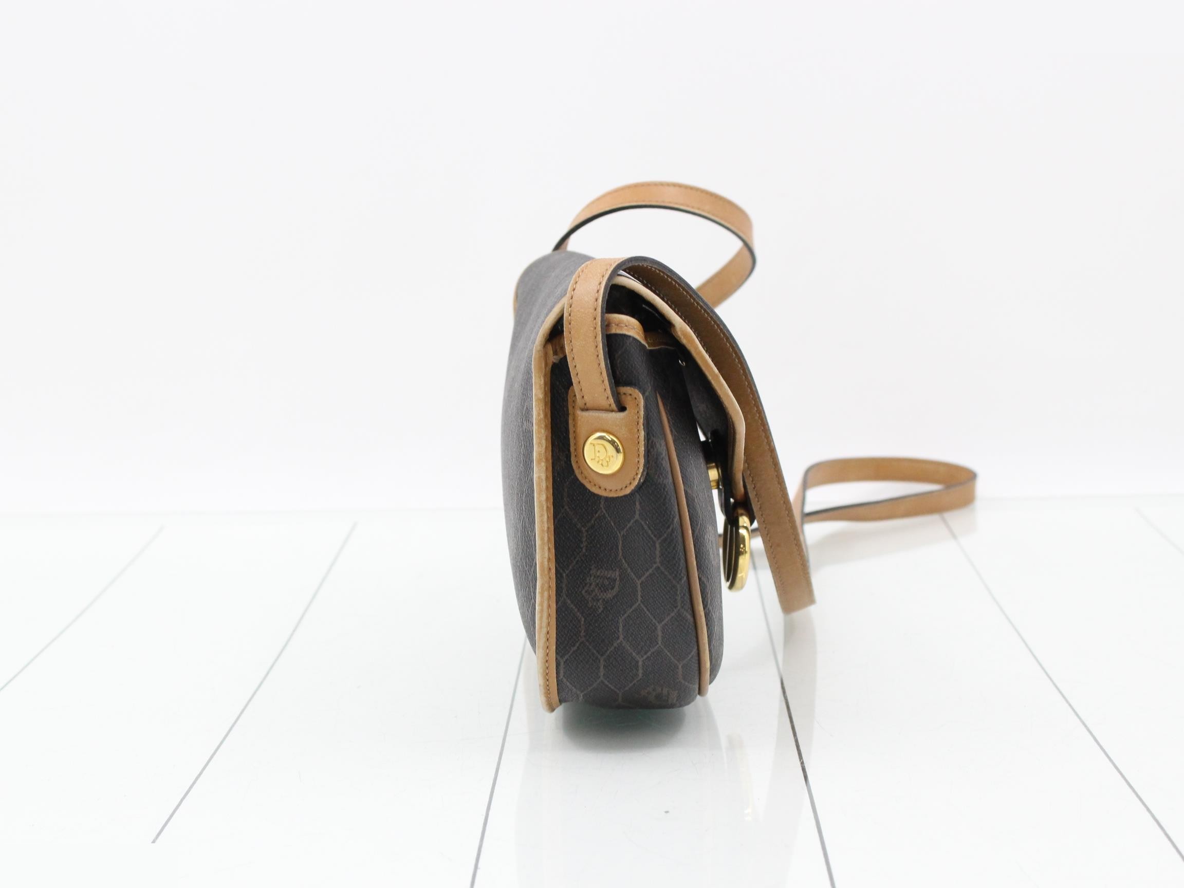 Shoulder bag, honeycomb pattern, PVC, leather — view 4