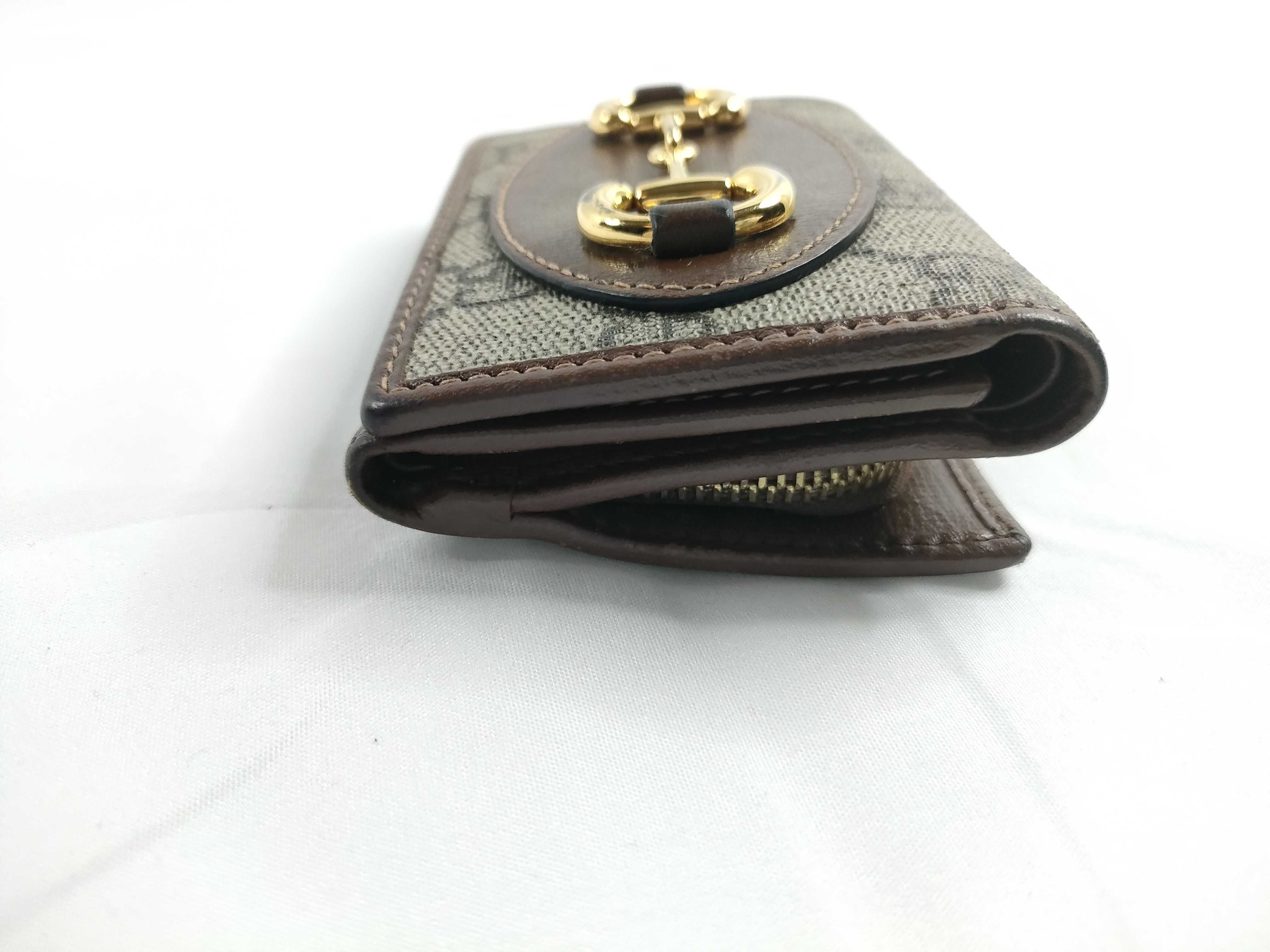 wallet — view 5