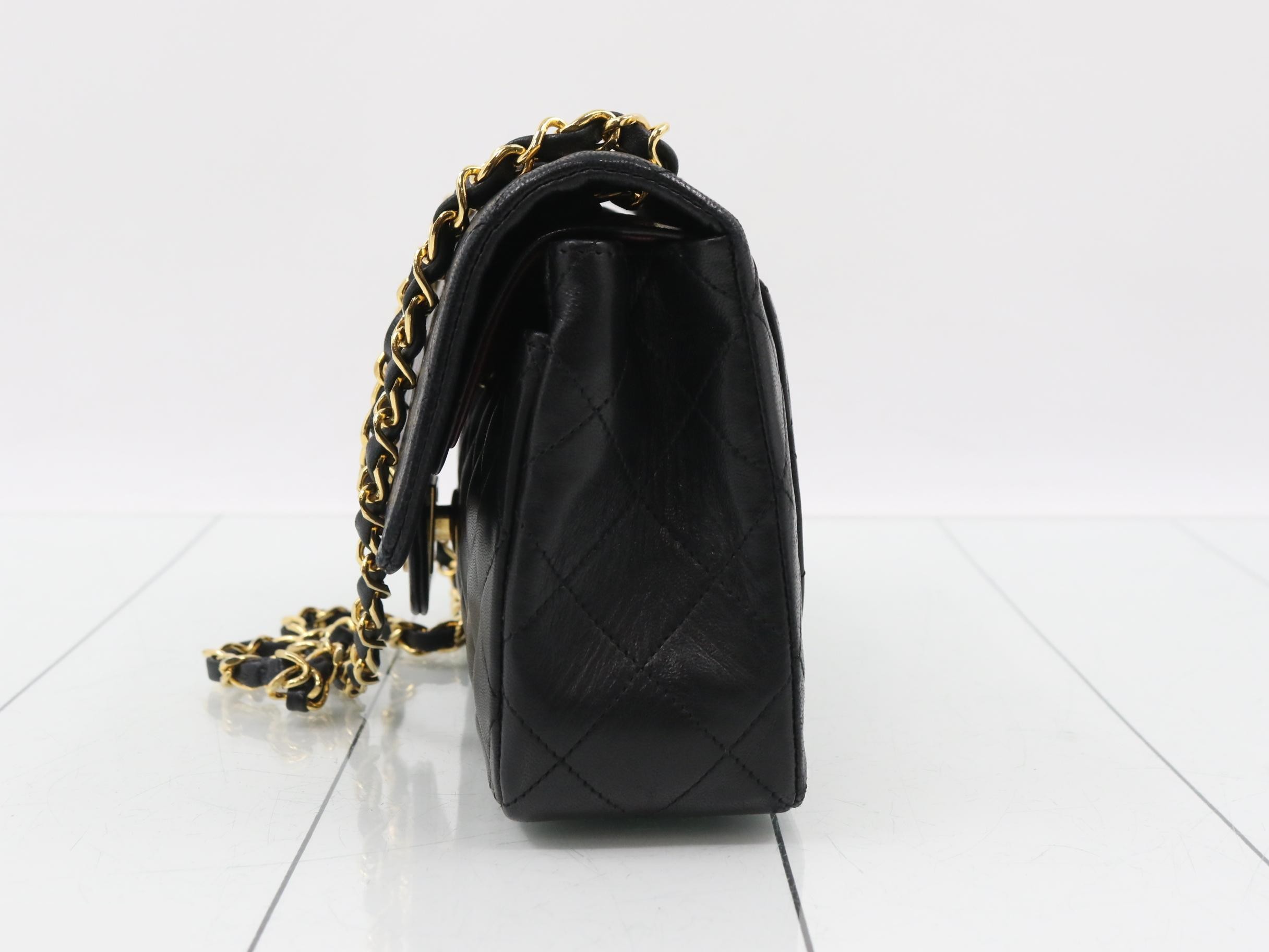Matelassé (bag) - Shoulder bag — view 3
