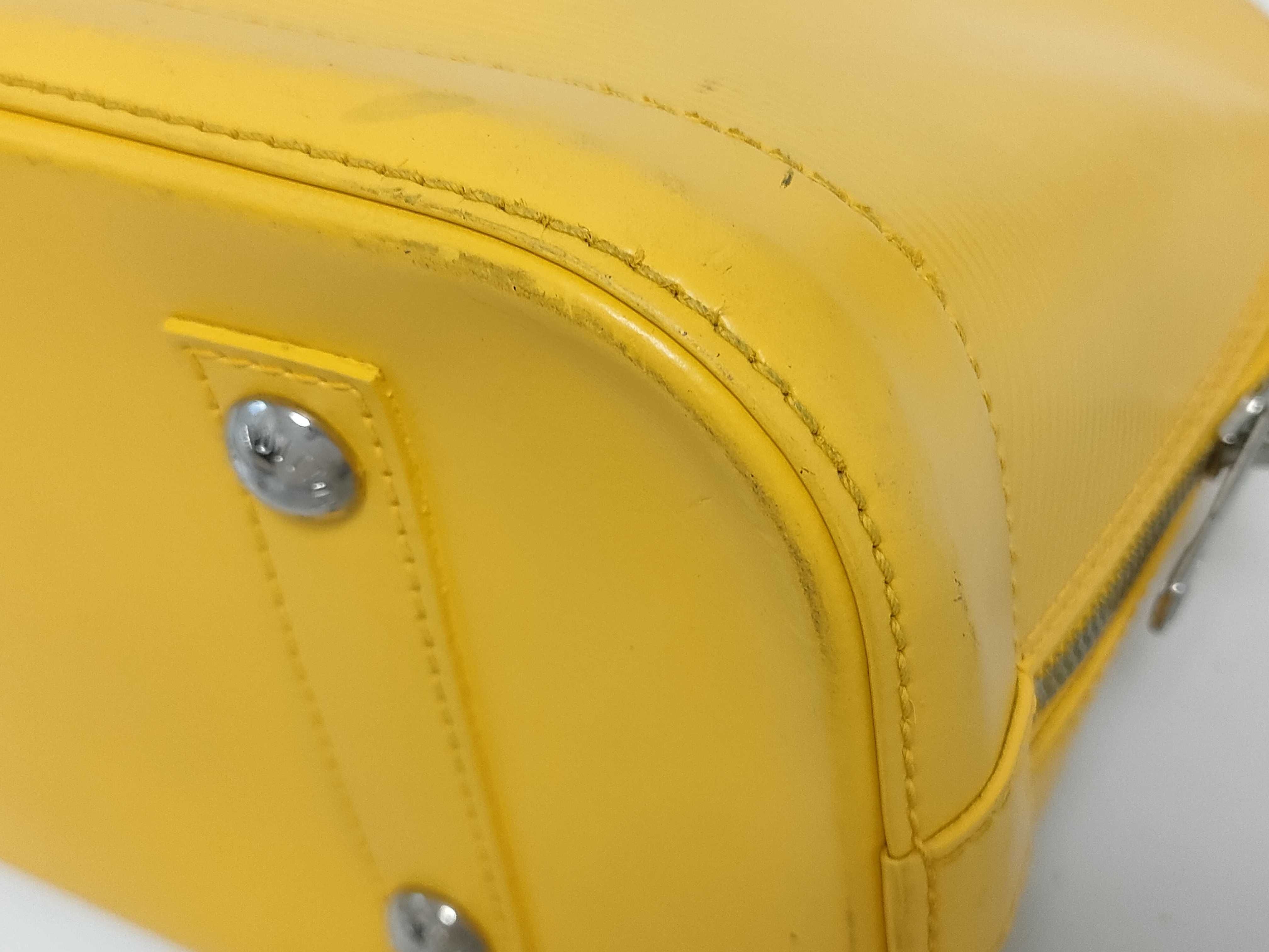 Epi Alma Epi Yellow Silver FL0198 Handbag — view 10