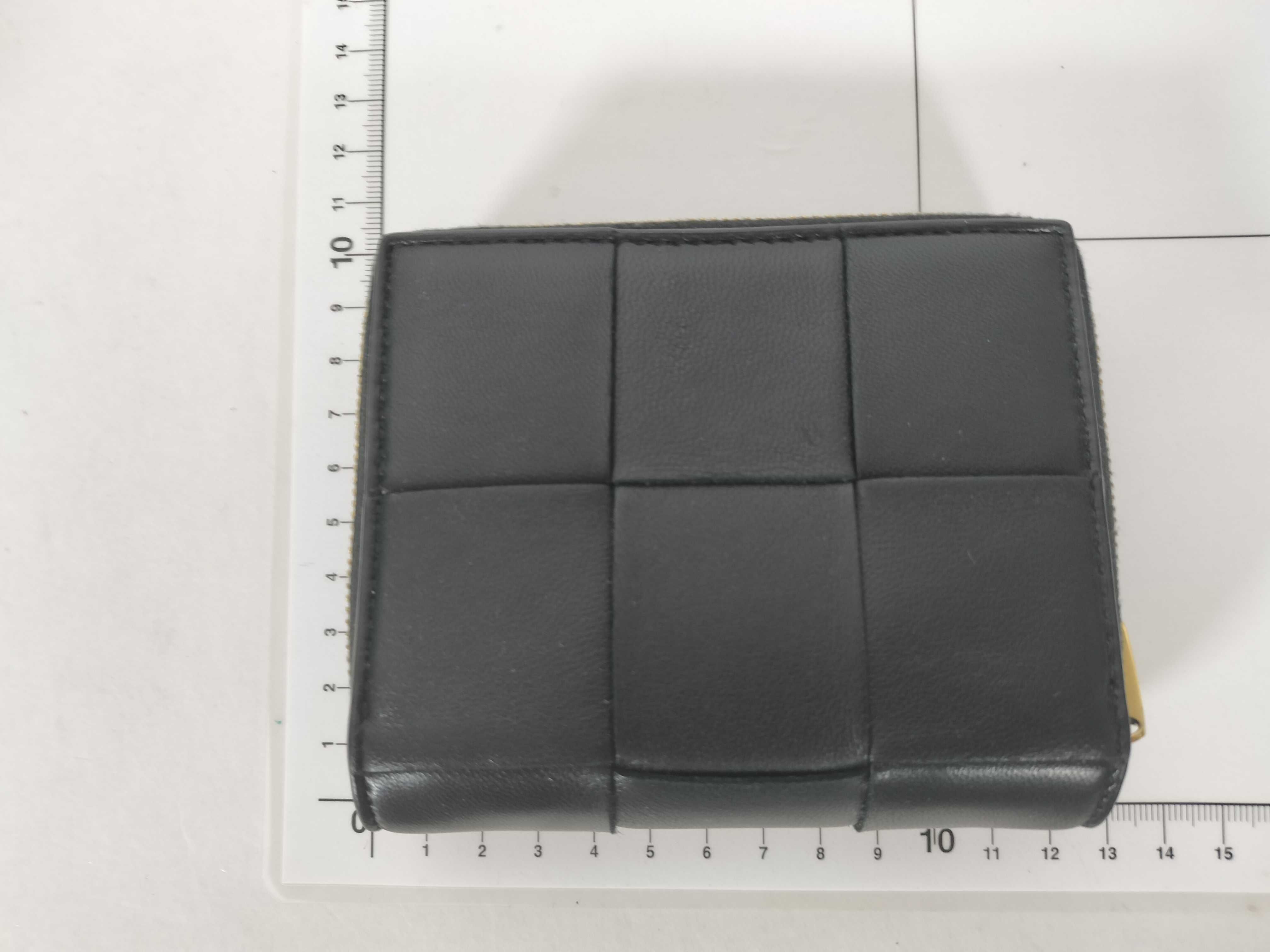 Intrecciato Maxi Intrecciato Cassette Leather Compact Wallet — view 2