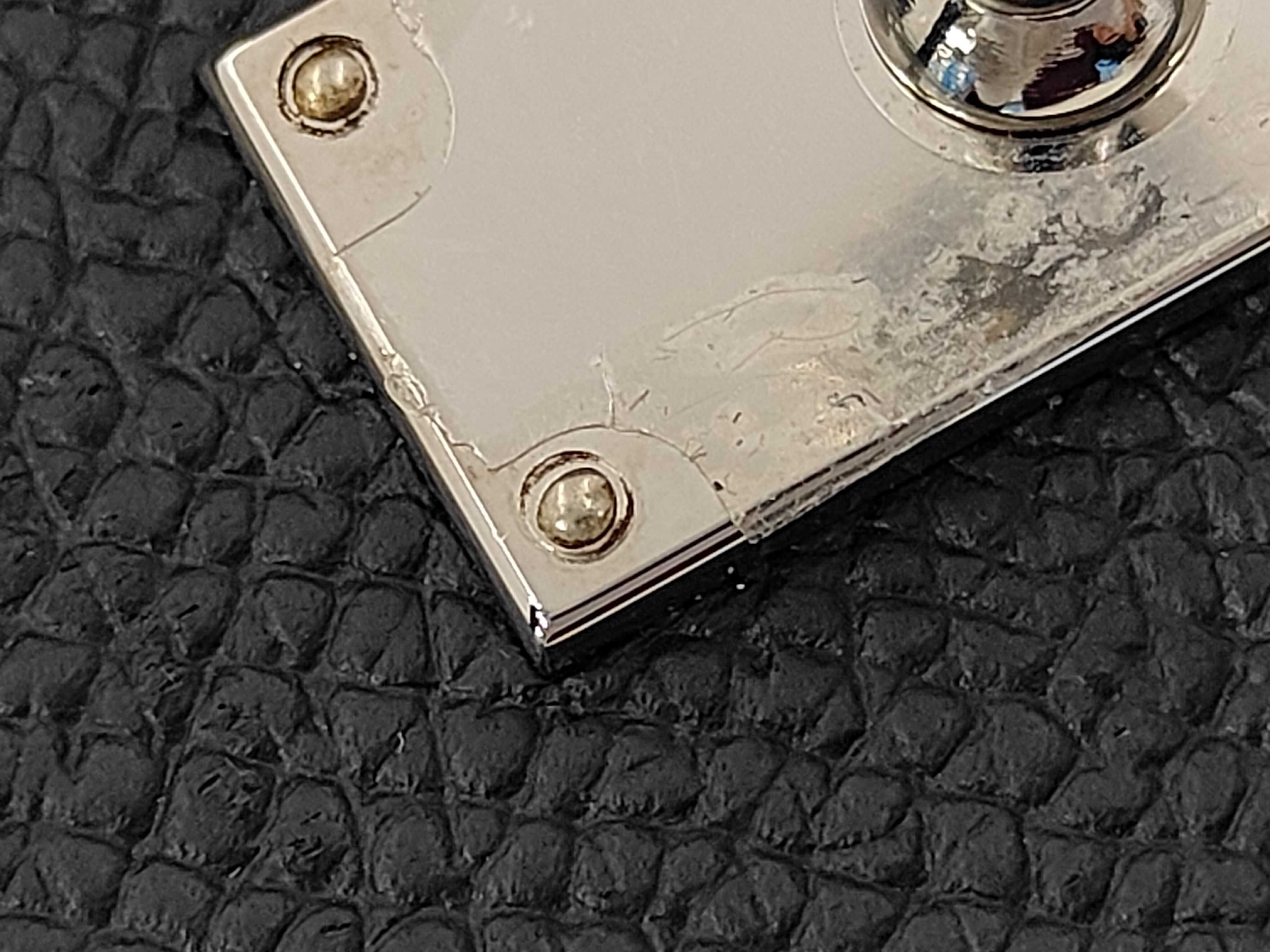 Kelly Wallet To Go, Veau Epsom leather, black, silver hardware, K stamp. — view 9