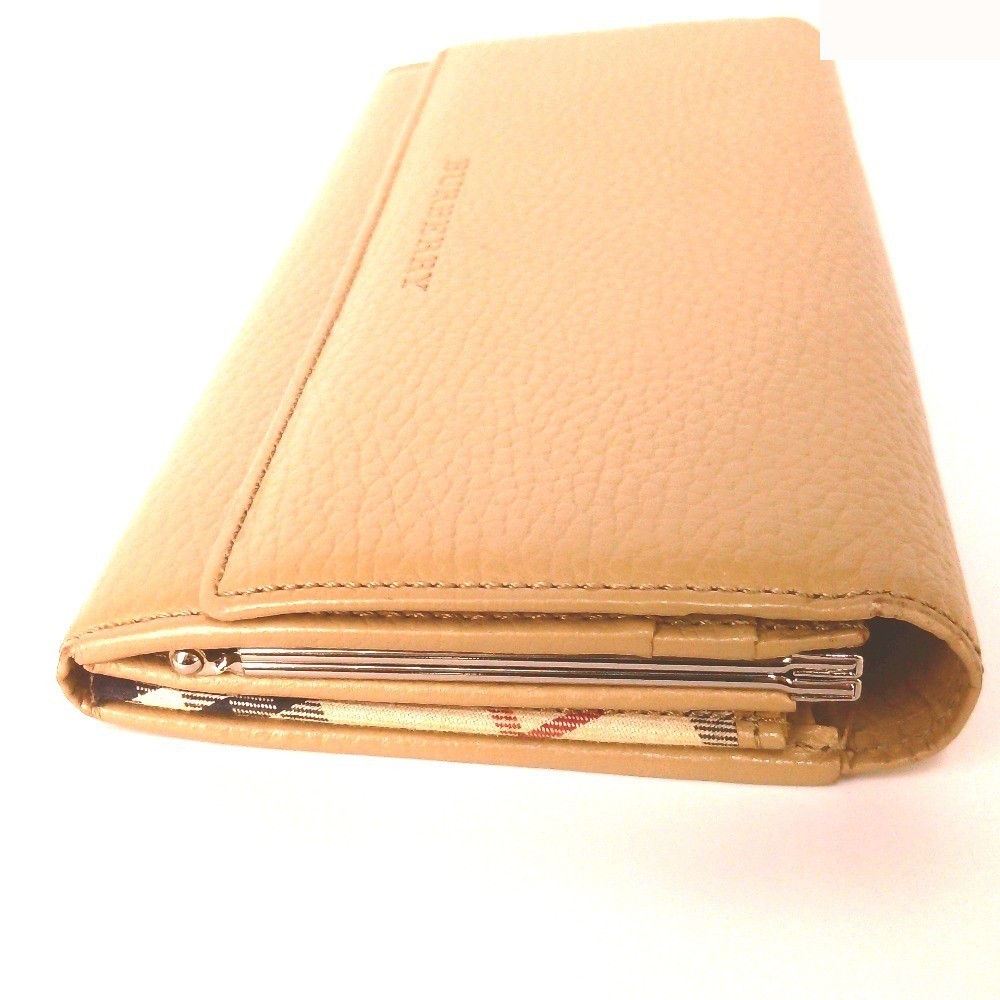 Other lines: Bags and Wallets — view 5
